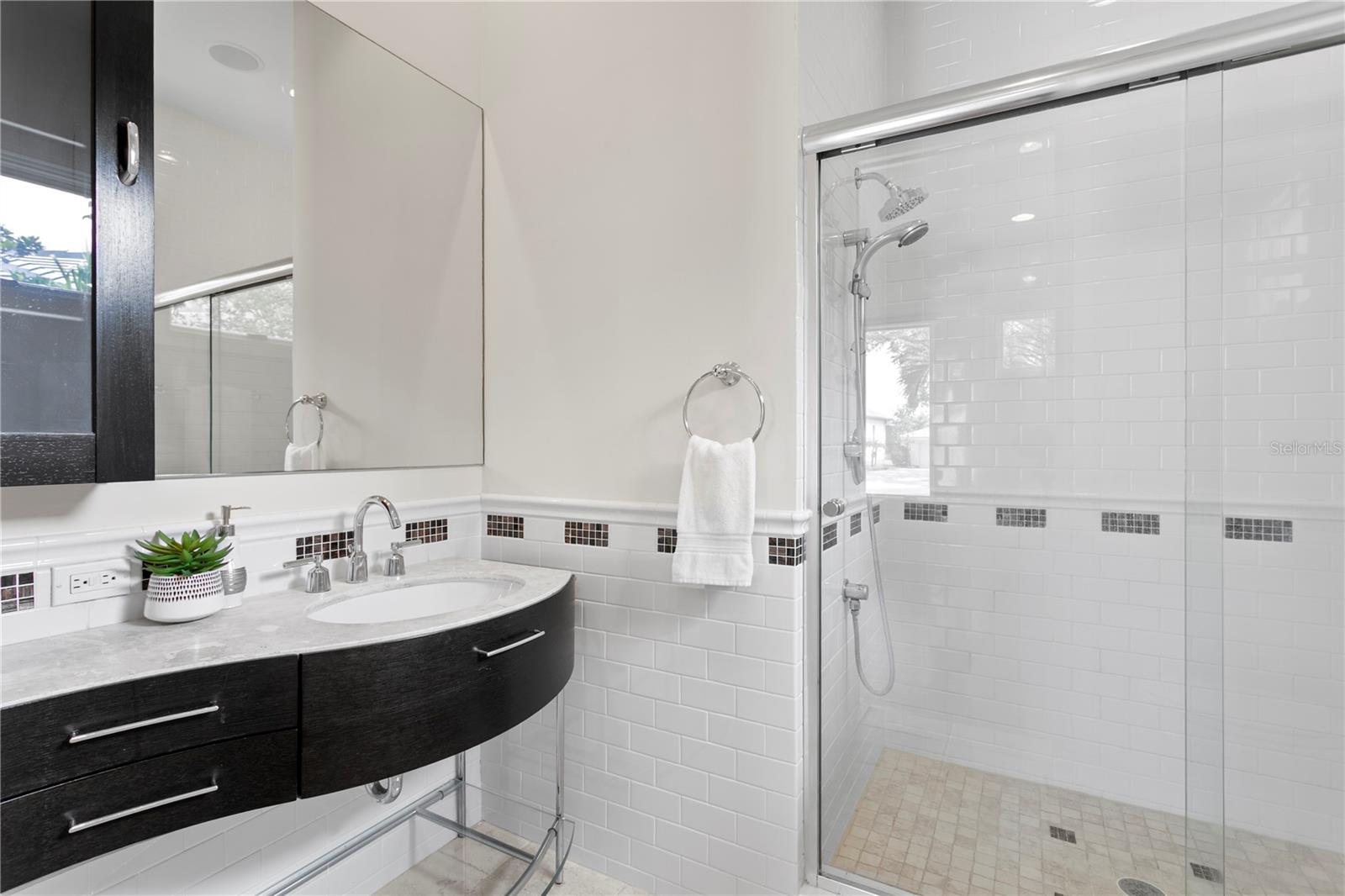 Listing photo id 39 for 2279 Mermaid Point Ne