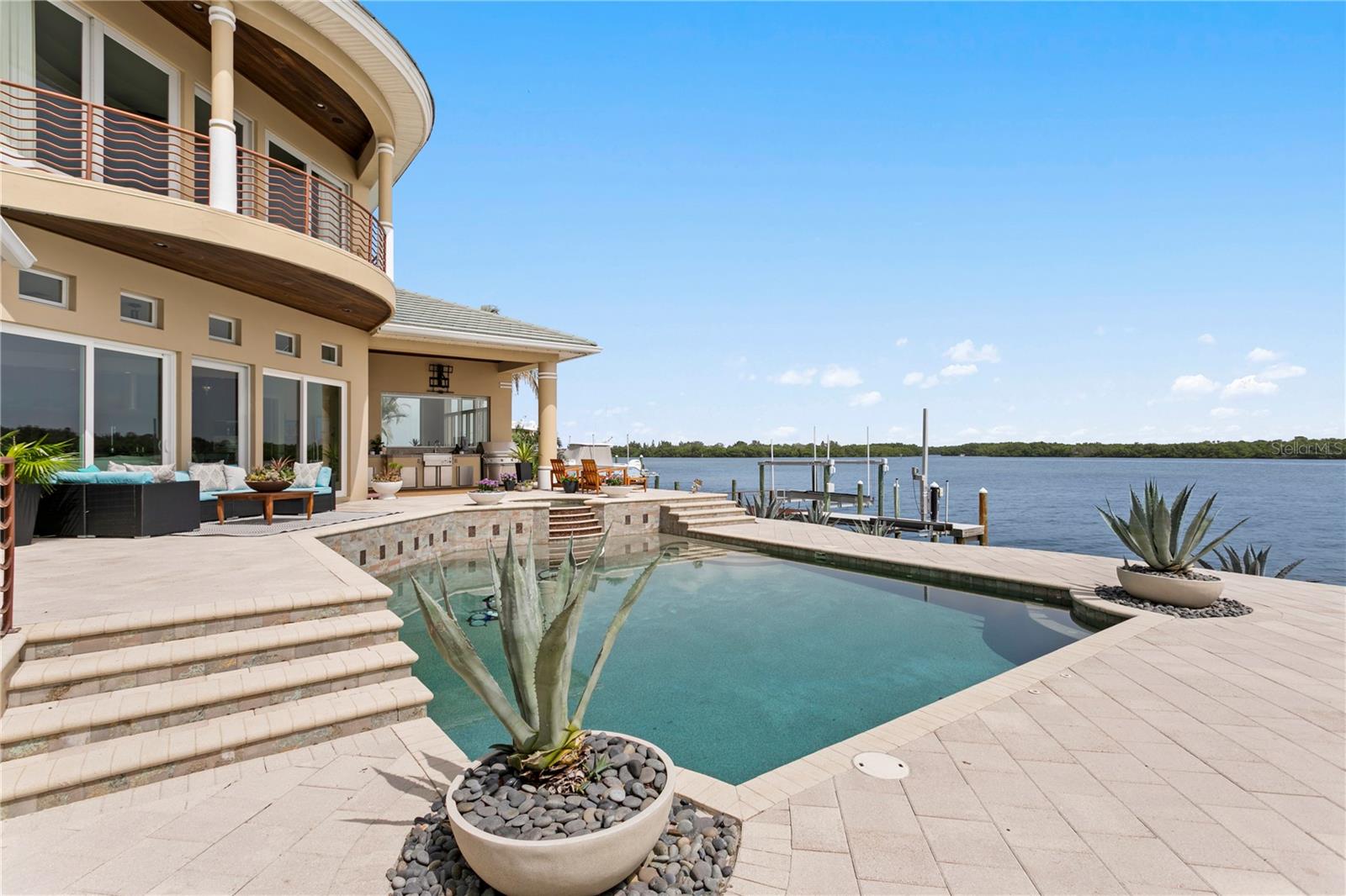 Listing photo id 43 for 2279 Mermaid Point Ne