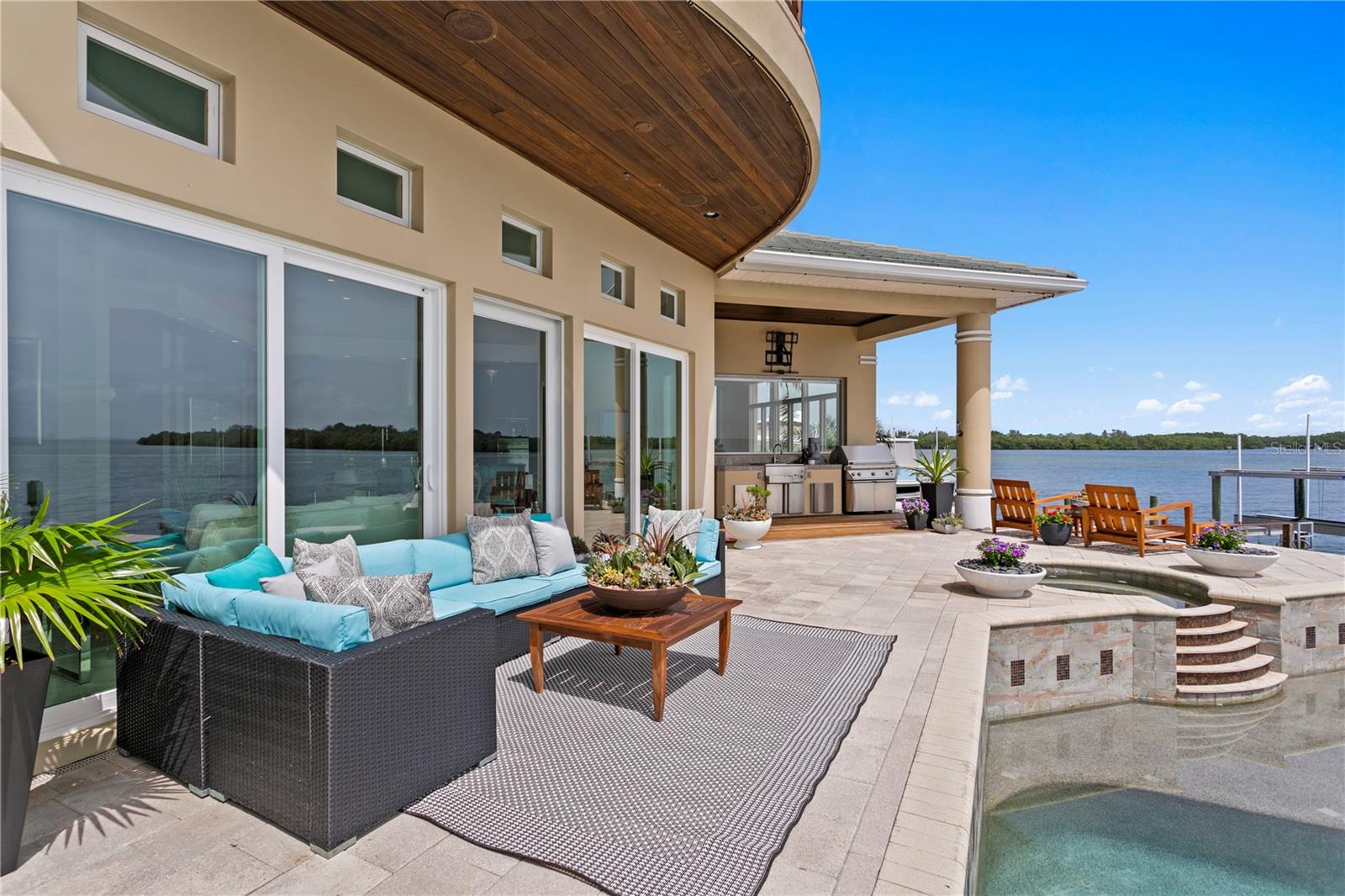 Listing photo id 51 for 2279 Mermaid Point Ne