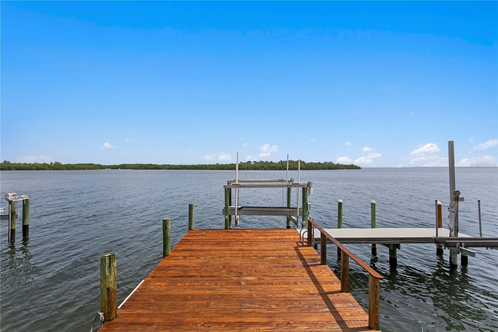 Listing photo id 59 for 2279 Mermaid Point Ne