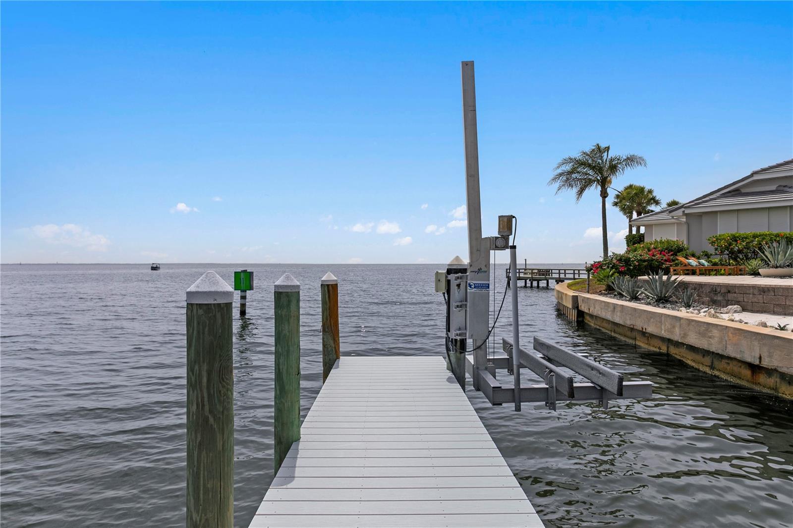 Listing photo id 60 for 2279 Mermaid Point Ne