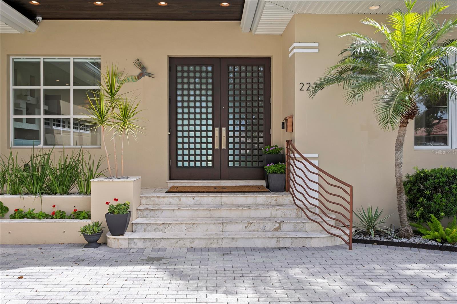 Listing photo id 5 for 2279 Mermaid Point Ne