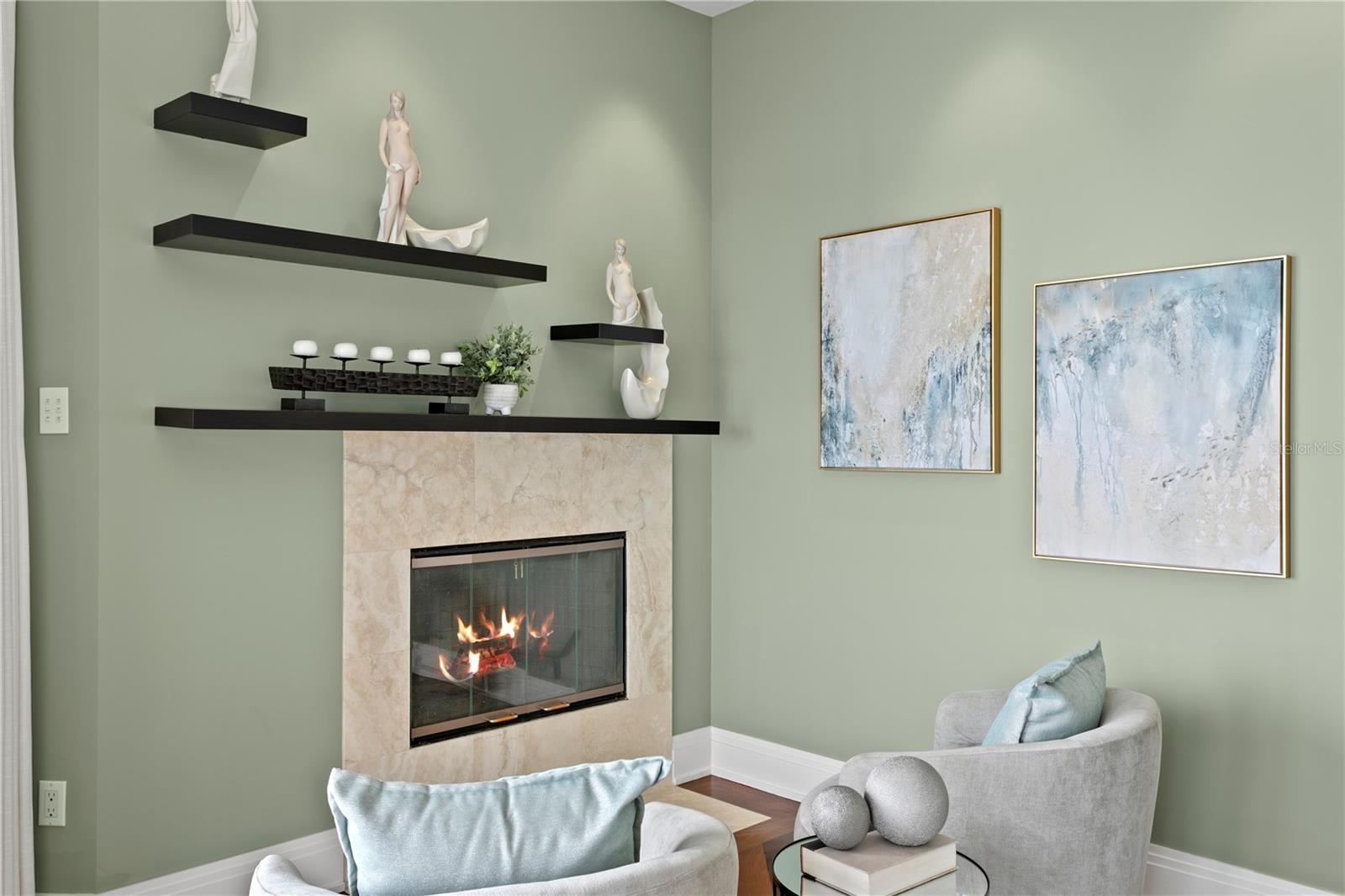 Listing photo id 72 for 2279 Mermaid Point Ne