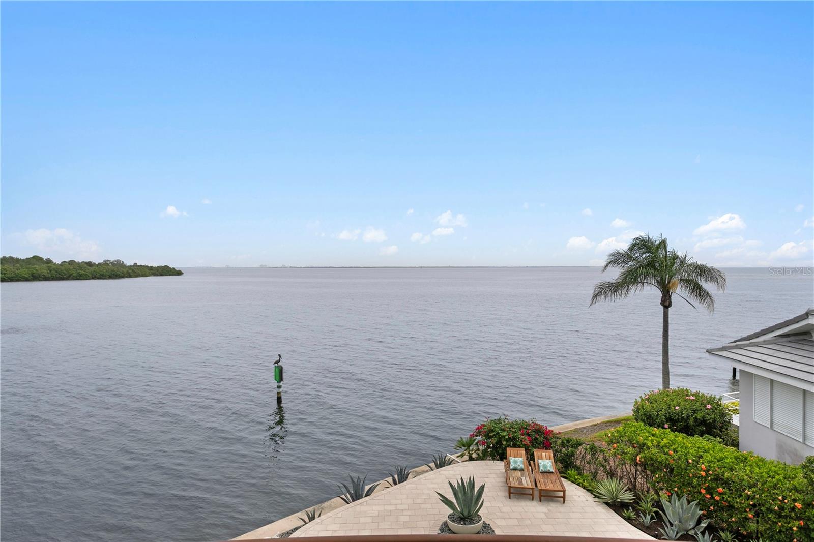 Listing photo id 78 for 2279 Mermaid Point Ne