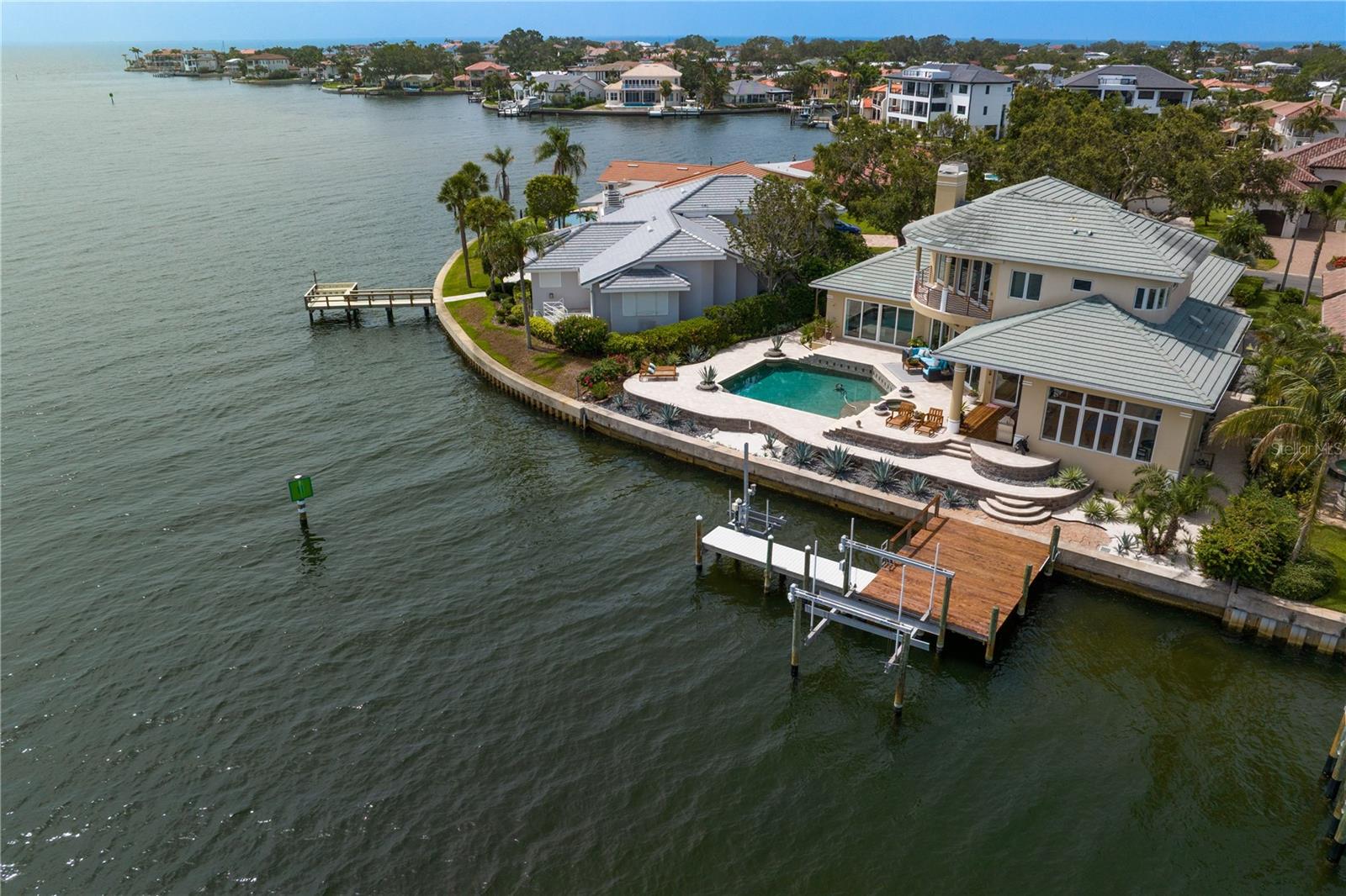 Listing photo id 90 for 2279 Mermaid Point Ne