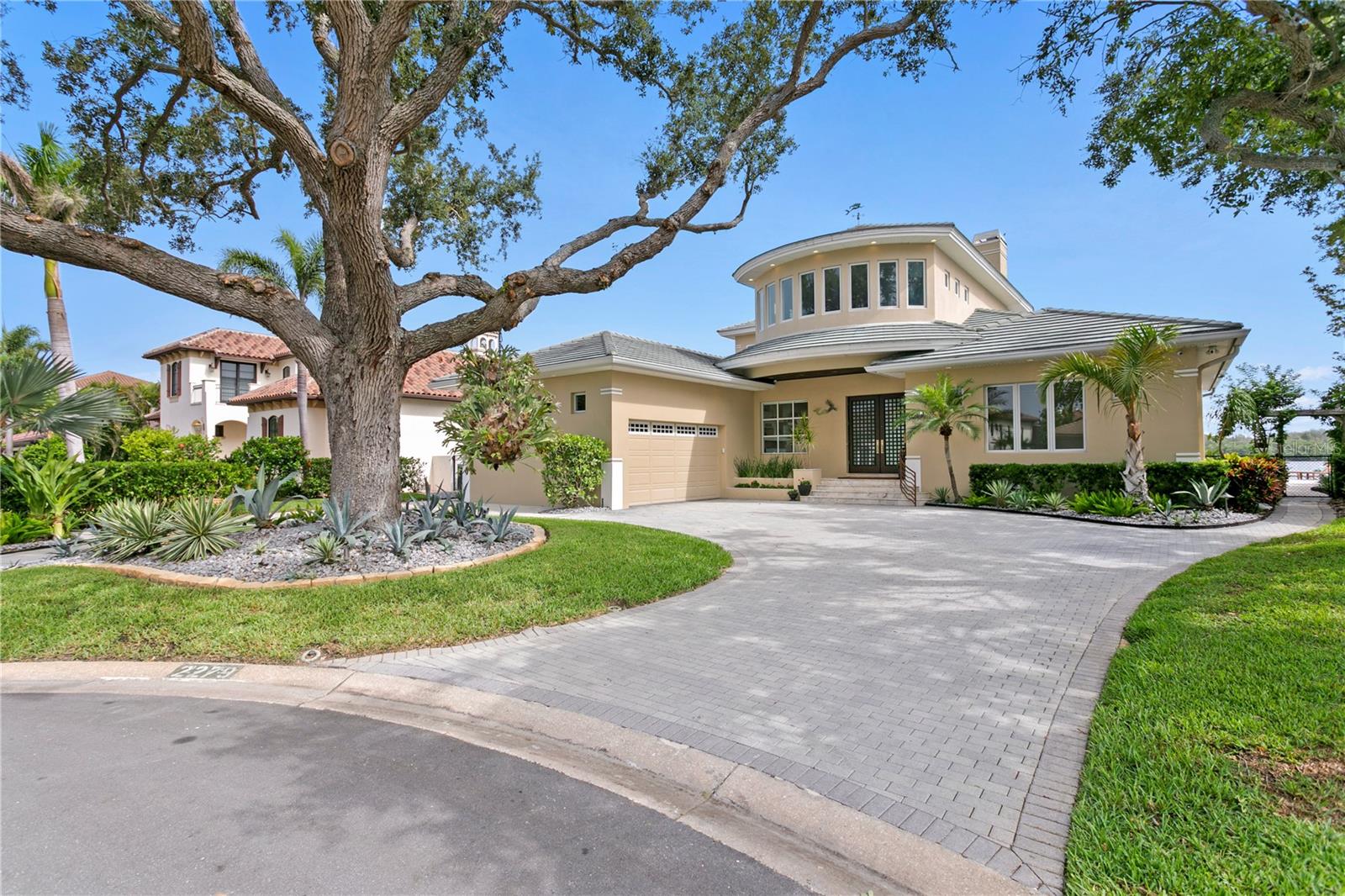 Listing photo id 94 for 2279 Mermaid Point Ne