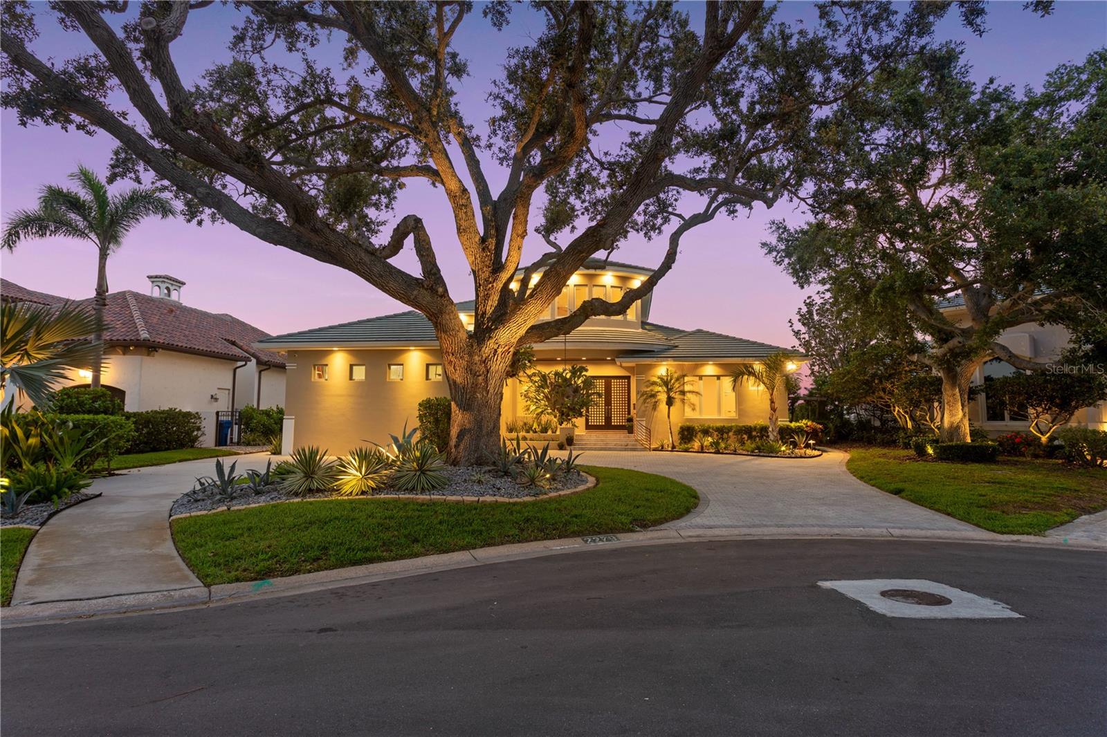 Listing photo id 97 for 2279 Mermaid Point Ne