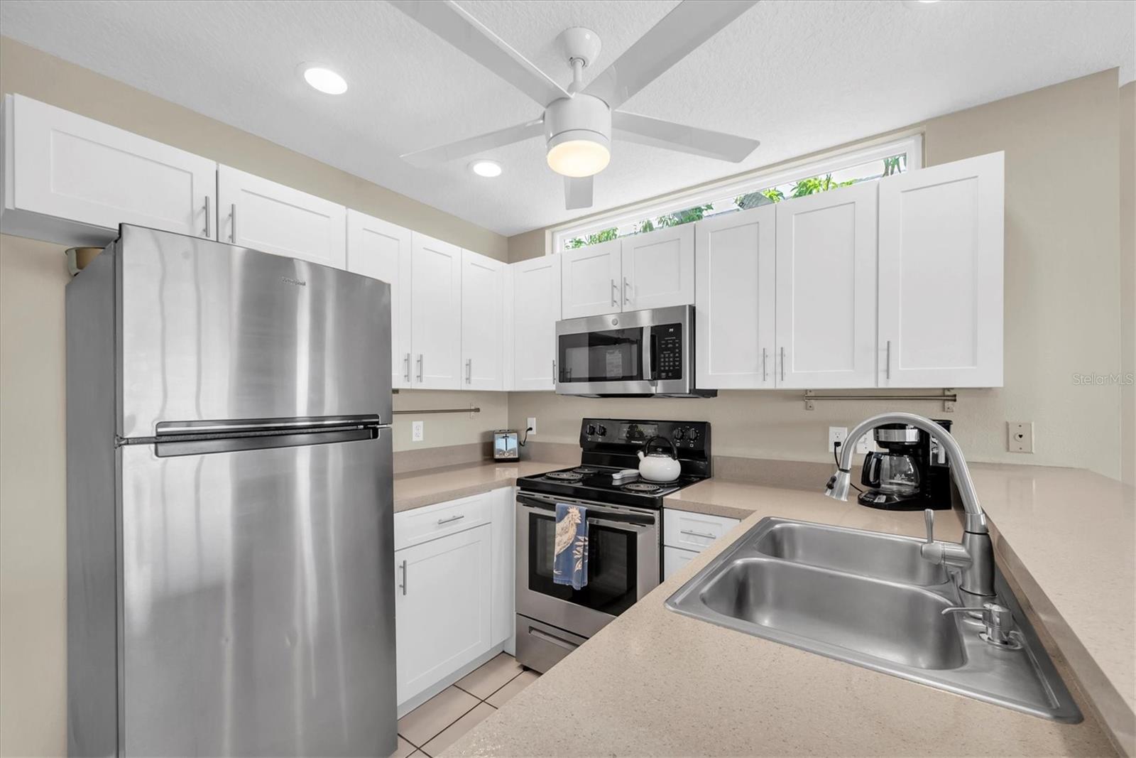 Image 13 of 55 For 2507 Bay Boulevard A