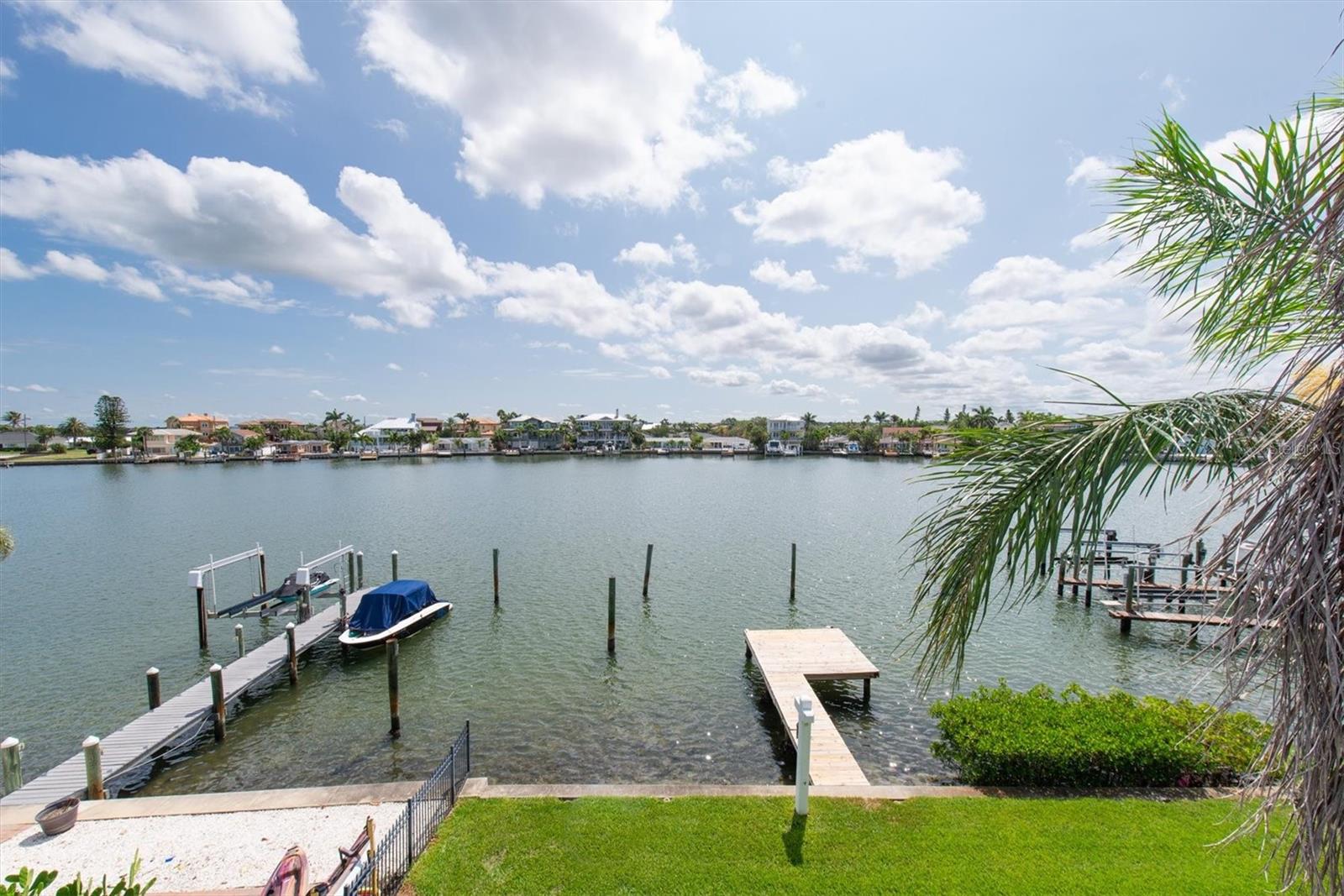 Image 26 of 55 For 2507 Bay Boulevard A