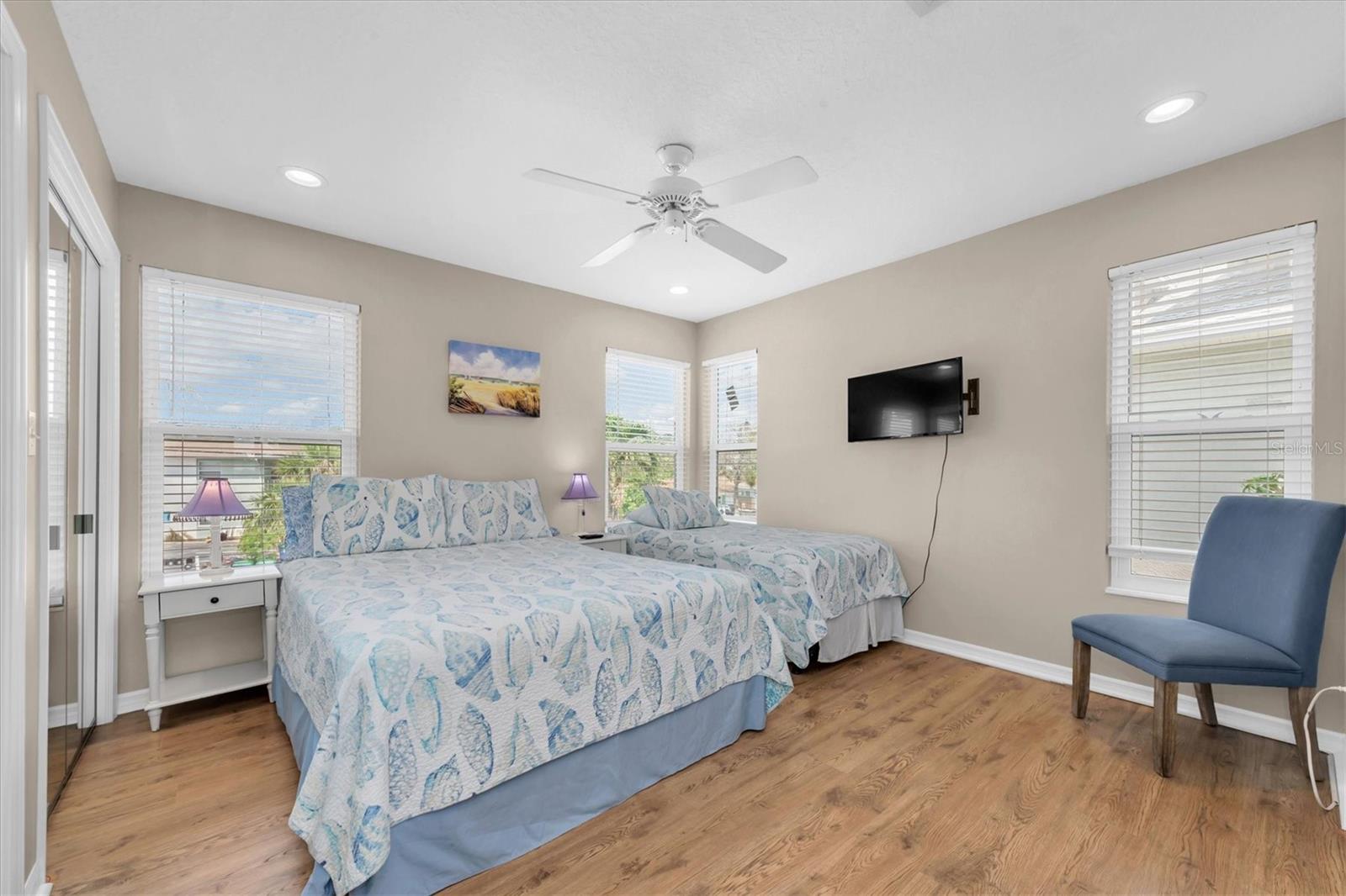 Image 35 of 55 For 2507 Bay Boulevard A