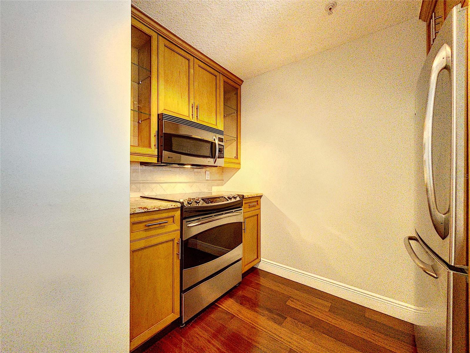 Image 8 of 26 For 800 Dakota Avenue 431