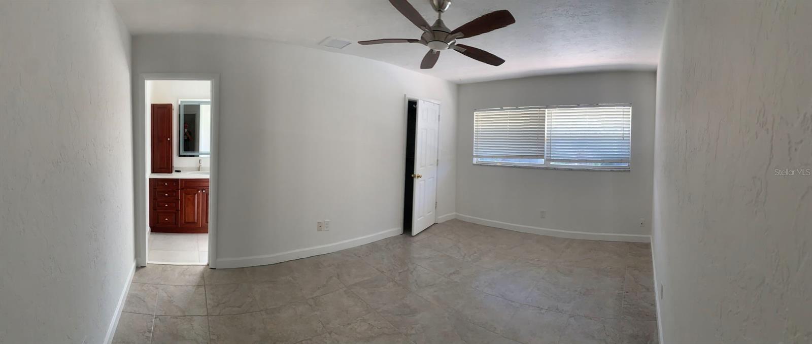 Listing photo id 10 for 6474 29th Avenue N