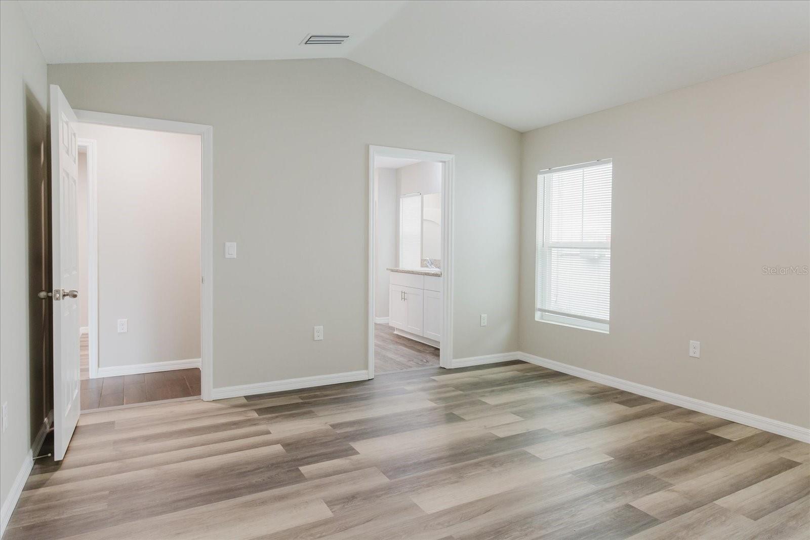 Image 12 of 42 For 13016 Boggy Creek Drive