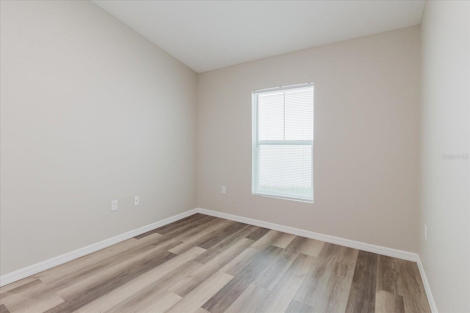 Image 23 of 42 For 13016 Boggy Creek Drive