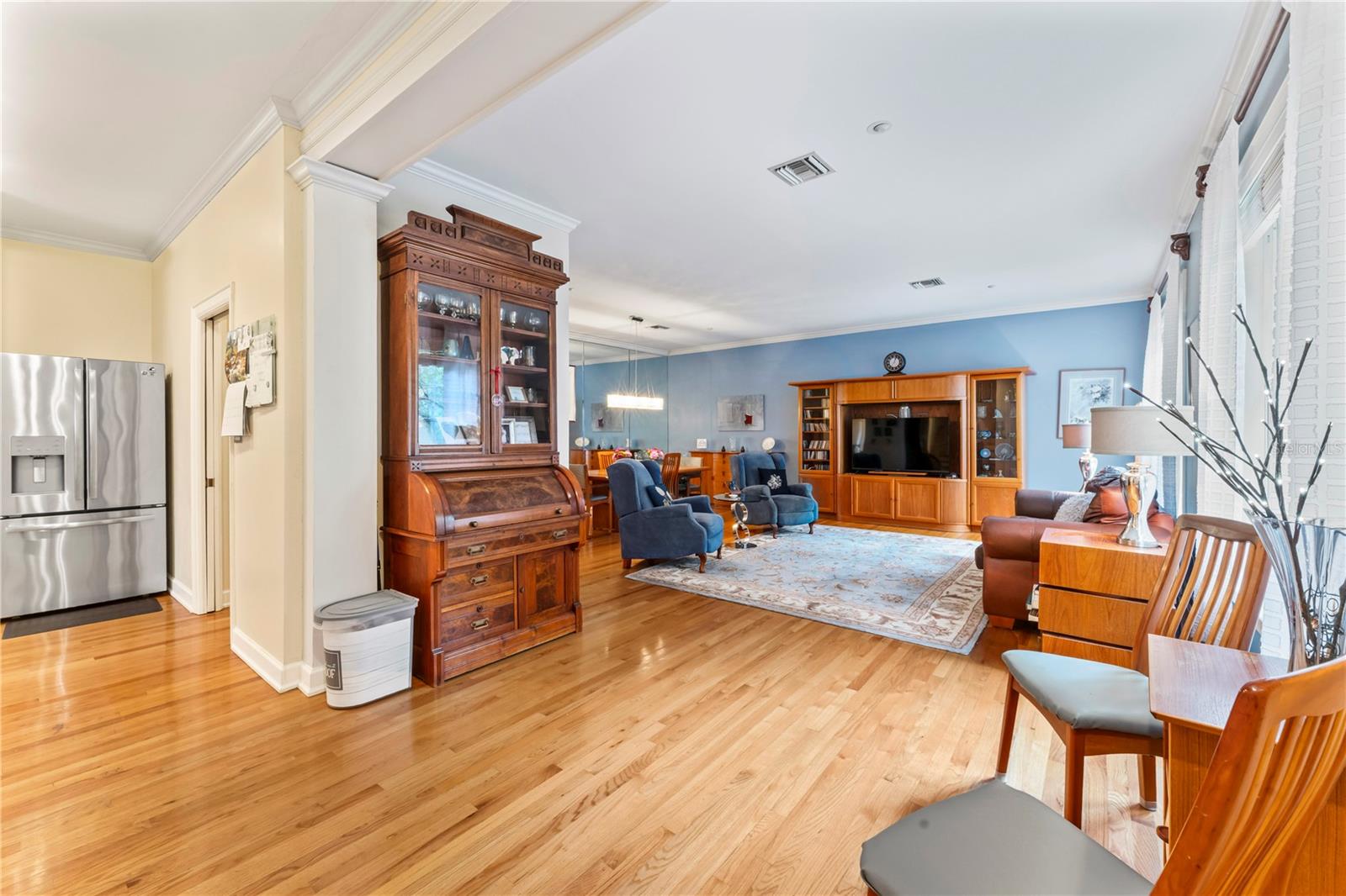 Image 18 of 42 For 3011 Mason Street B