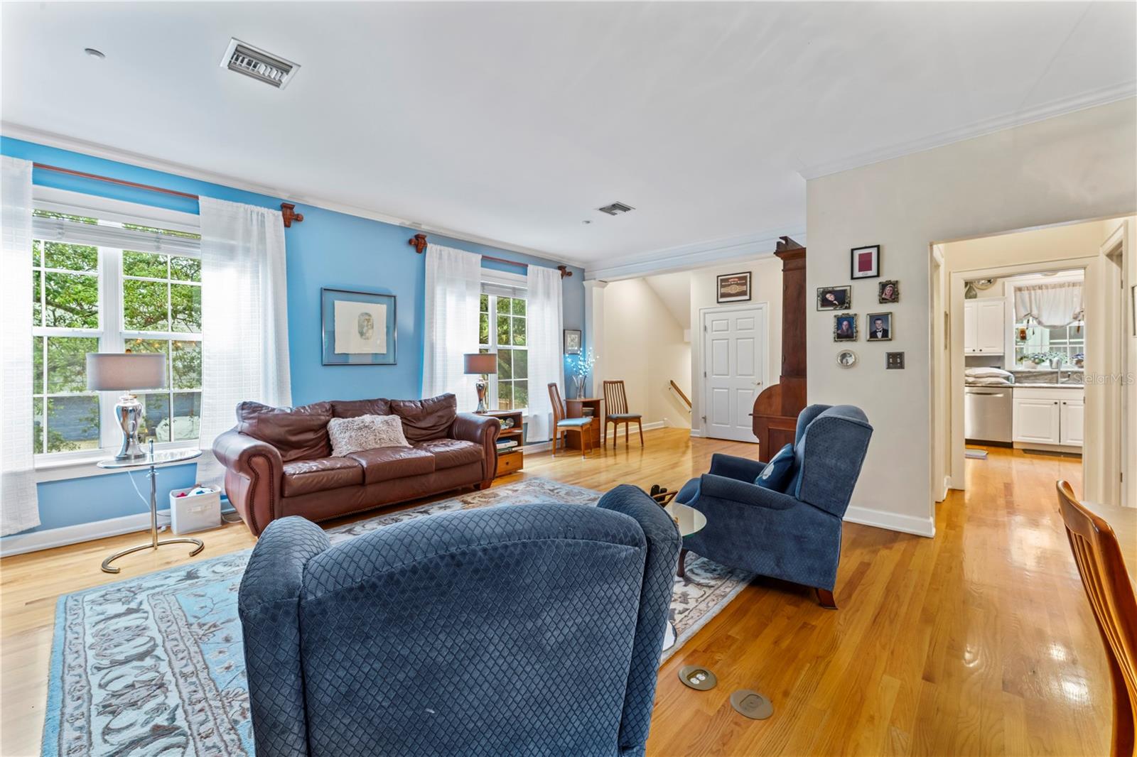 Image 21 of 42 For 3011 Mason Street B