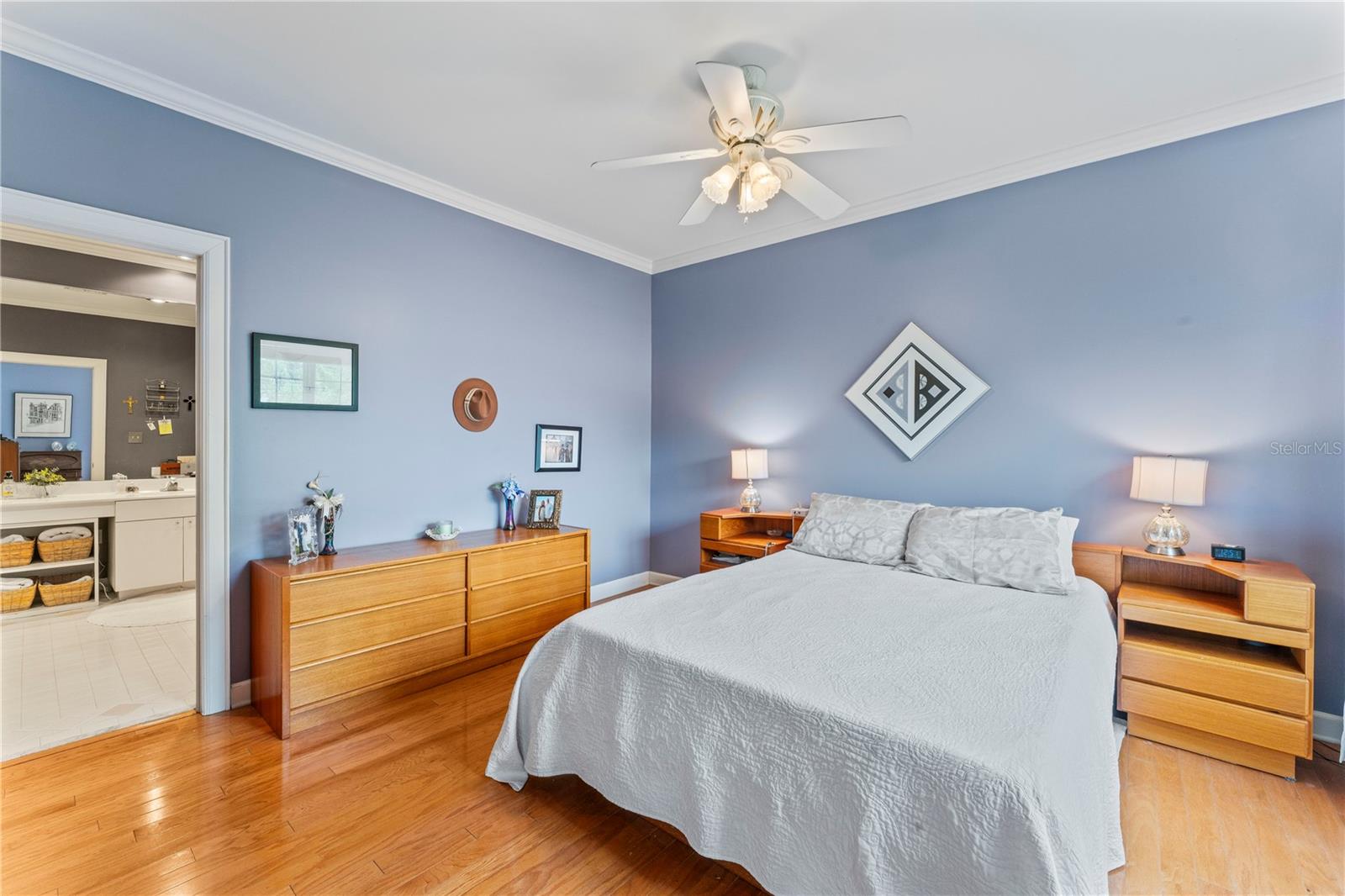 Image 33 of 42 For 3011 Mason Street B
