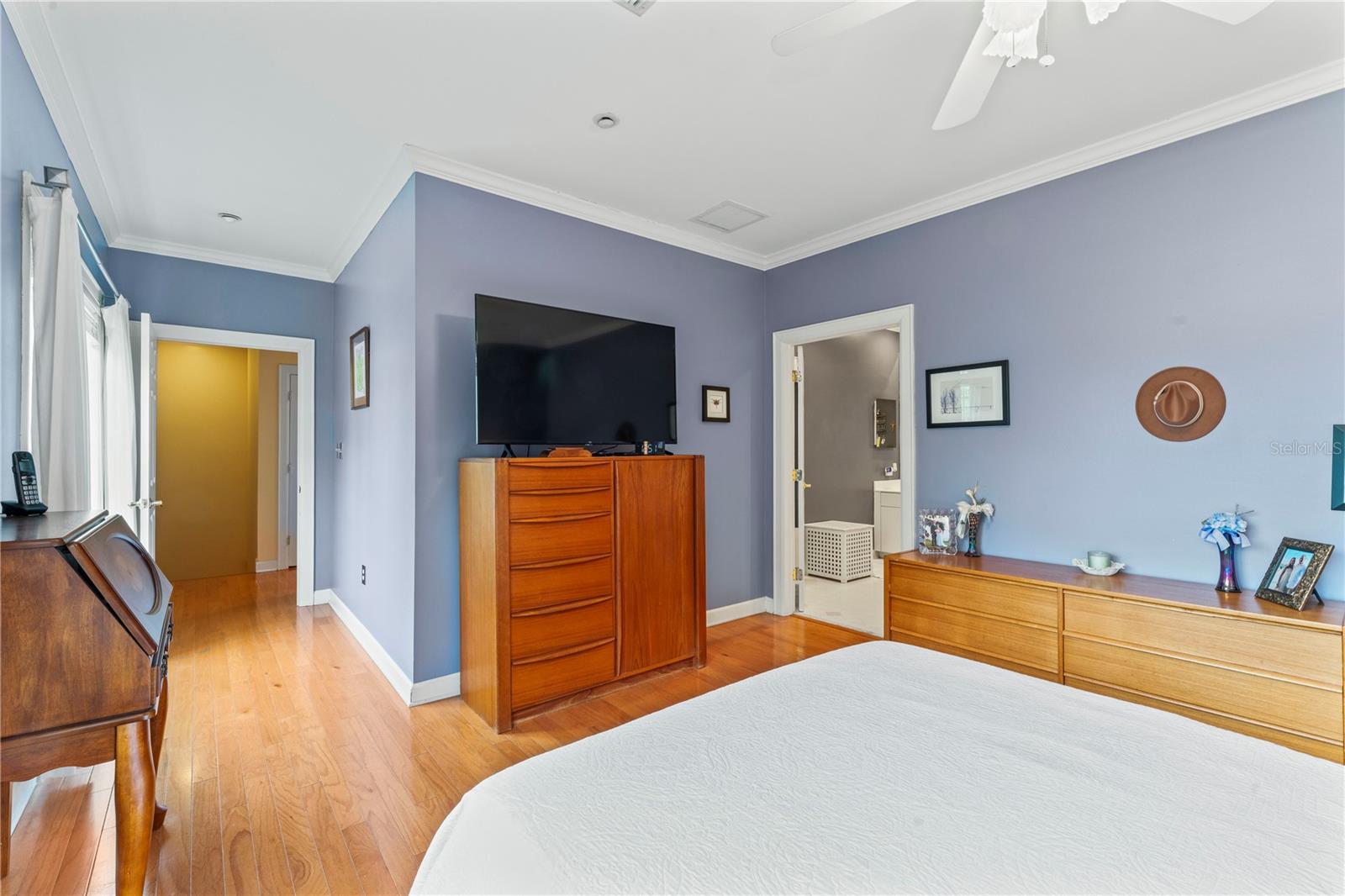 Image 34 of 42 For 3011 Mason Street B