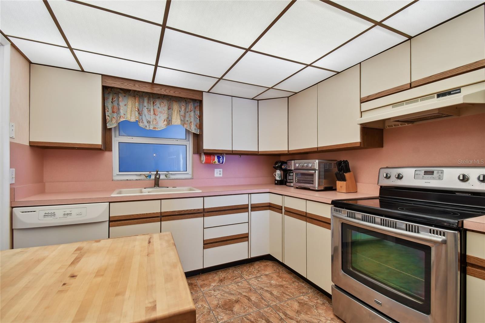 Image 10 of 58 For 11000 Gulf Boulevard 703