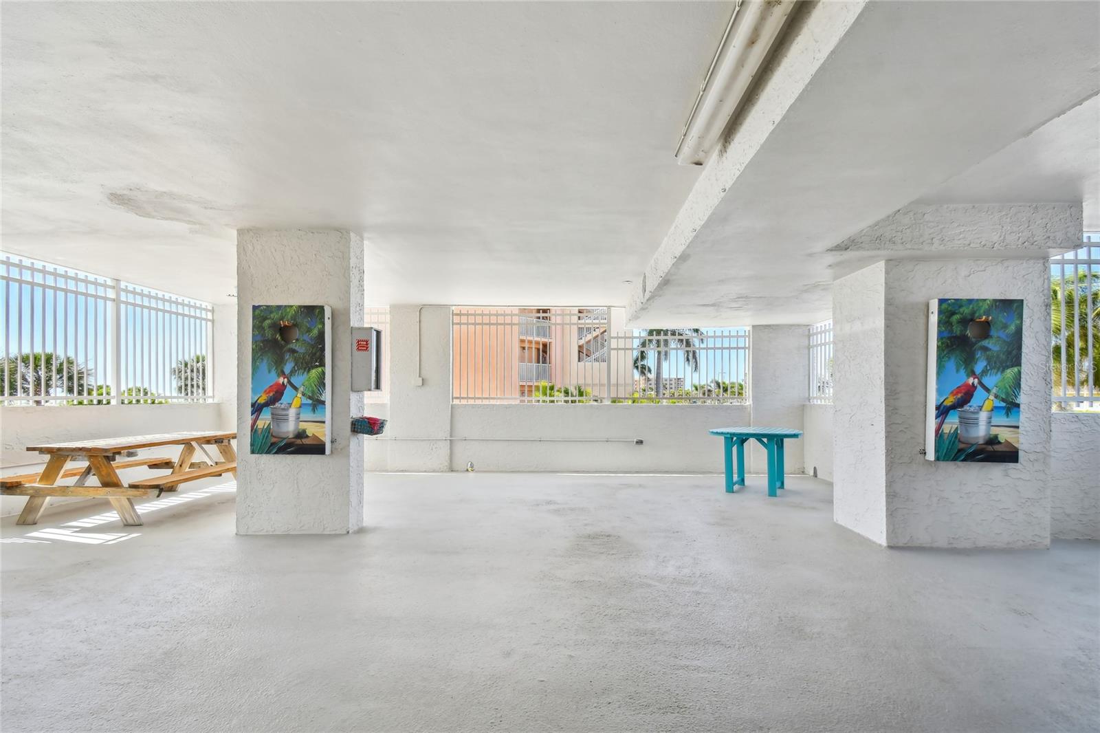 Image 33 of 58 For 11000 Gulf Boulevard 703