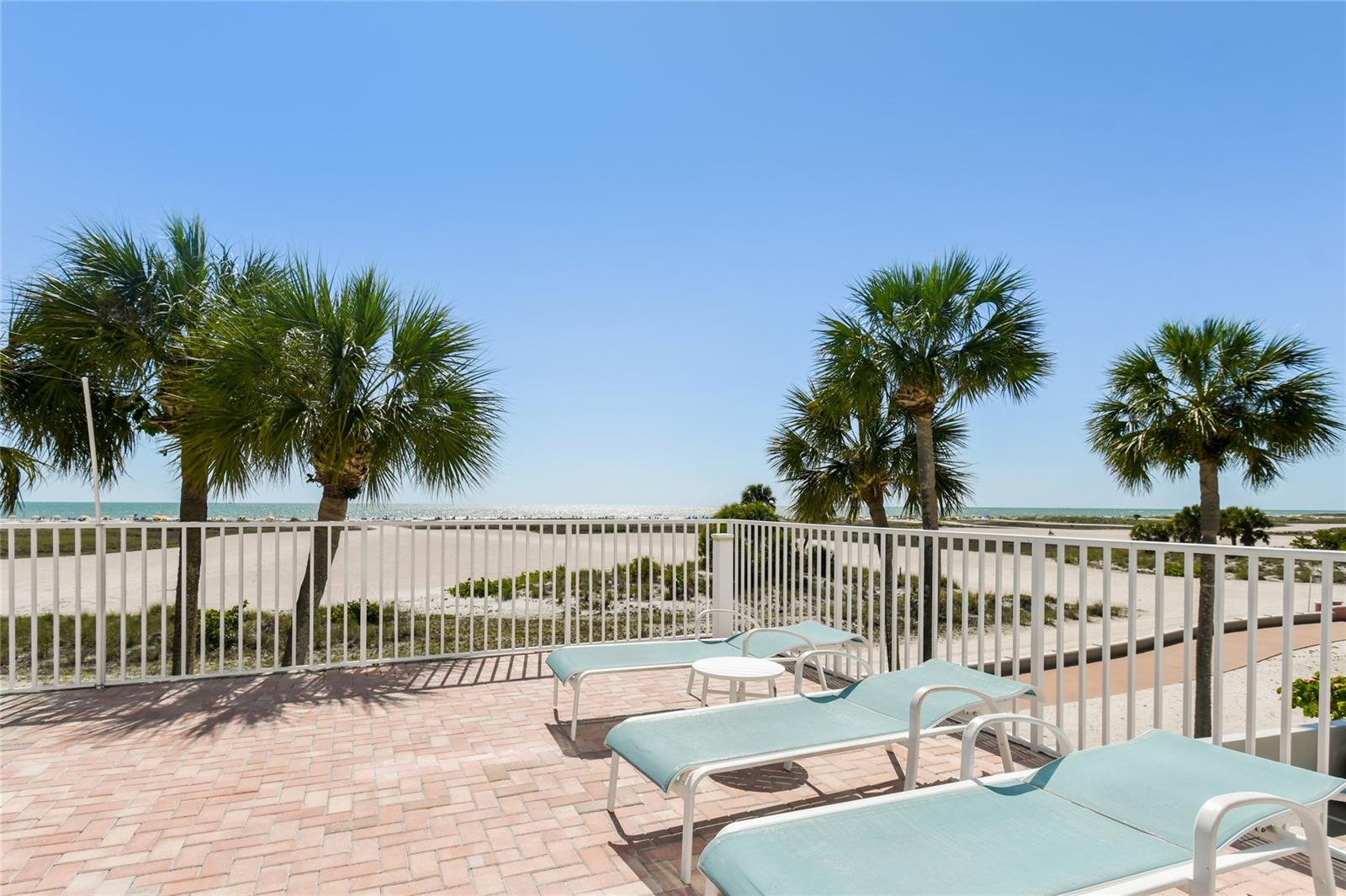 Image 34 of 58 For 11000 Gulf Boulevard 703