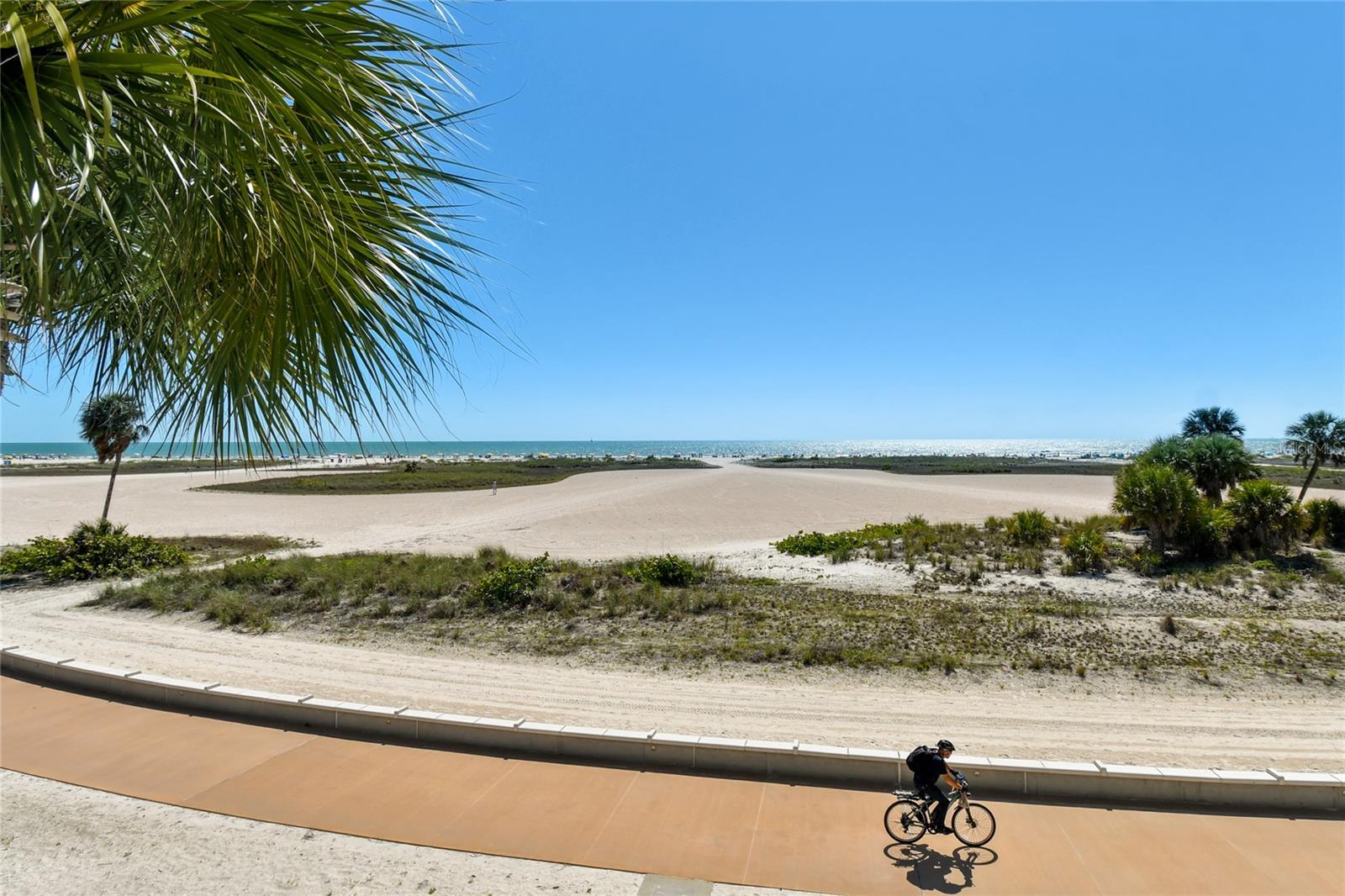 Image 35 of 58 For 11000 Gulf Boulevard 703