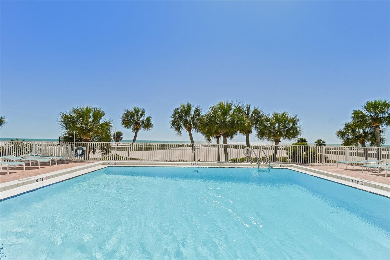 Image 36 of 58 For 11000 Gulf Boulevard 703