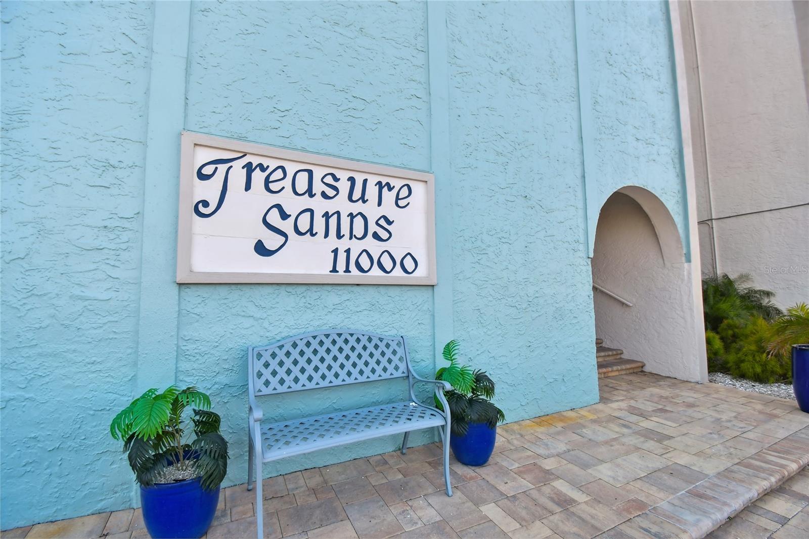 Image 4 of 58 For 11000 Gulf Boulevard 703