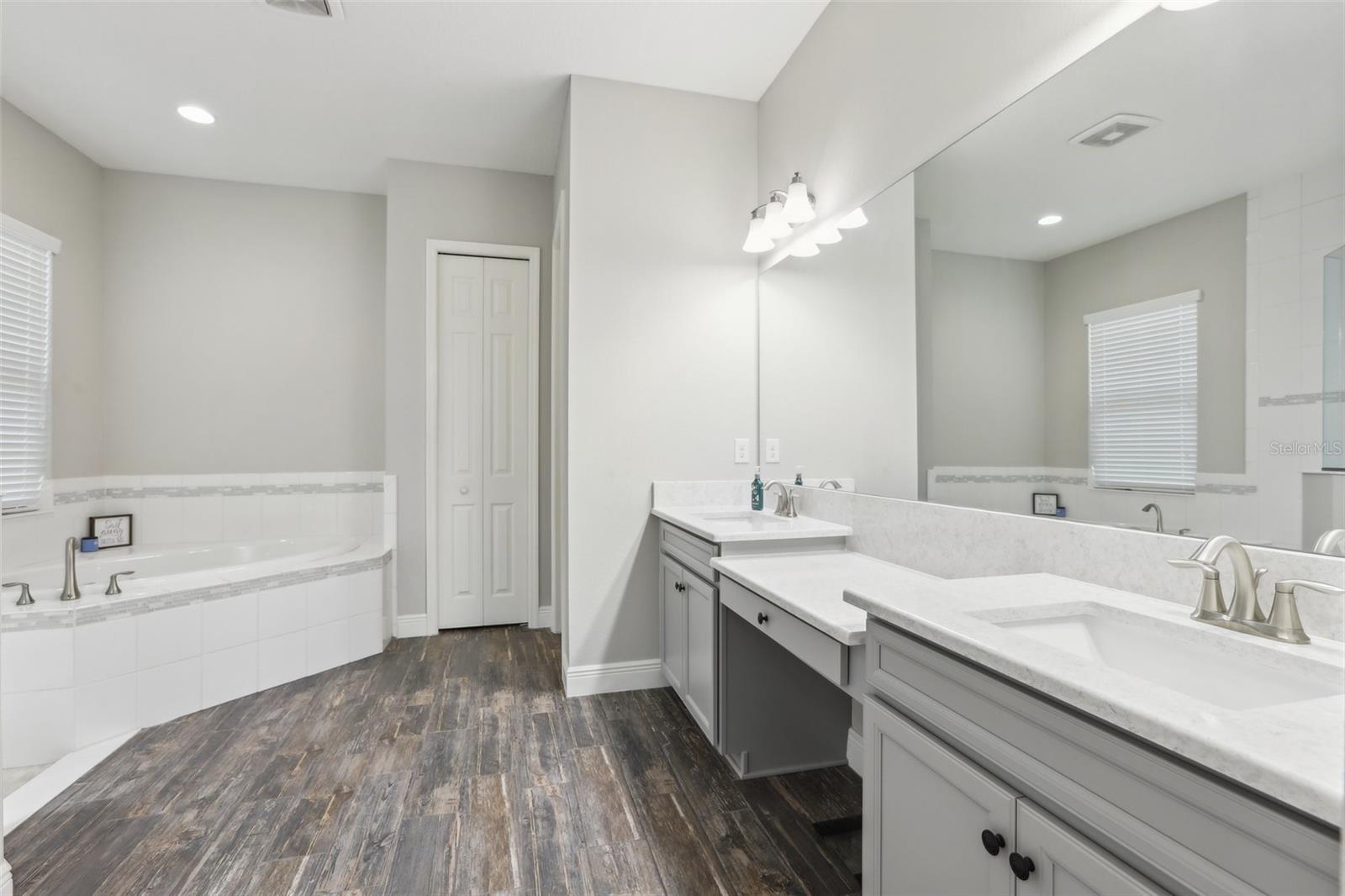 Image 11 of 50 For 808 Vittorio Place