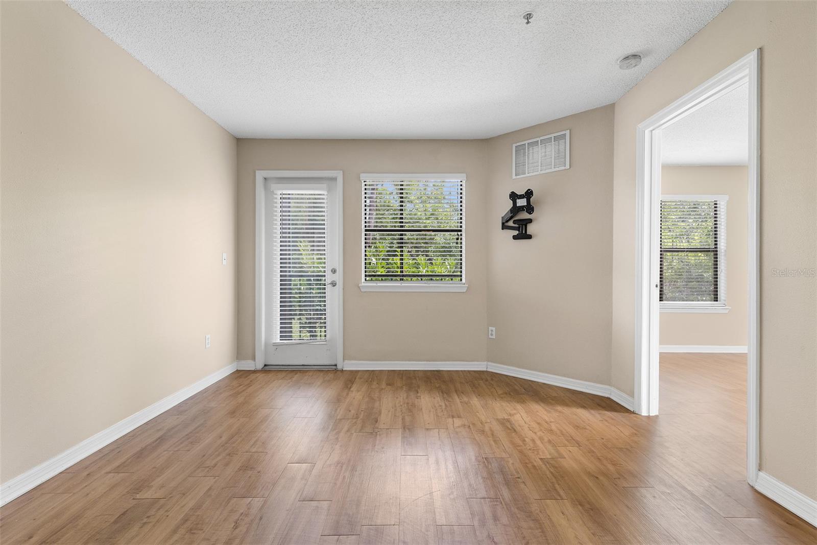 Image 11 of 32 For 11901 4th Street N 11109