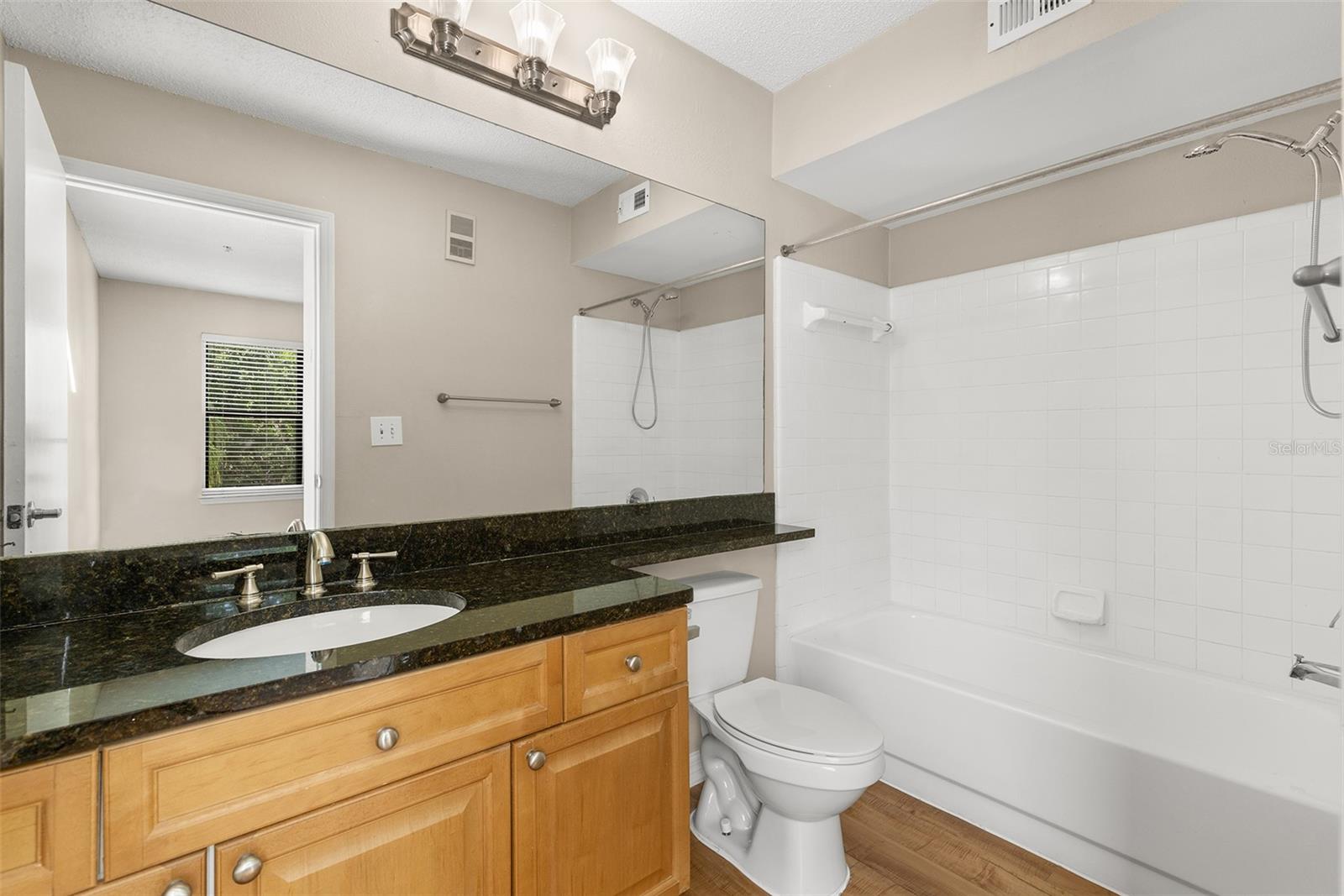 Image 20 of 32 For 11901 4th Street N 11109