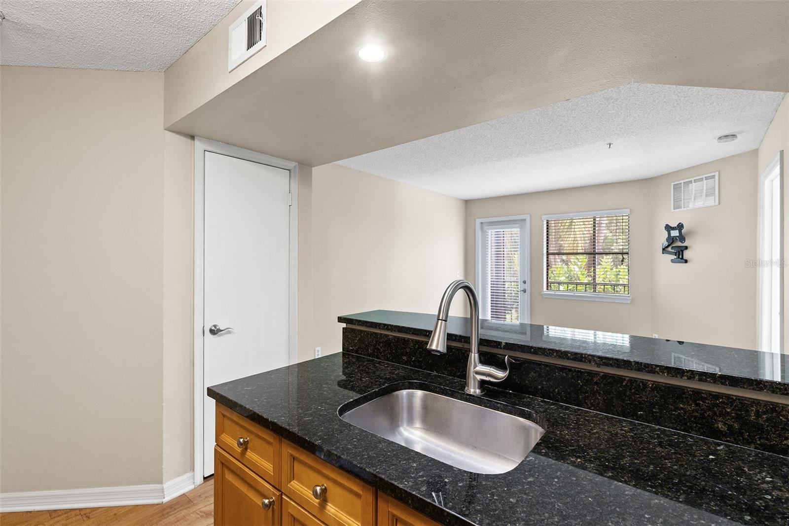 Image 8 of 32 For 11901 4th Street N 11109