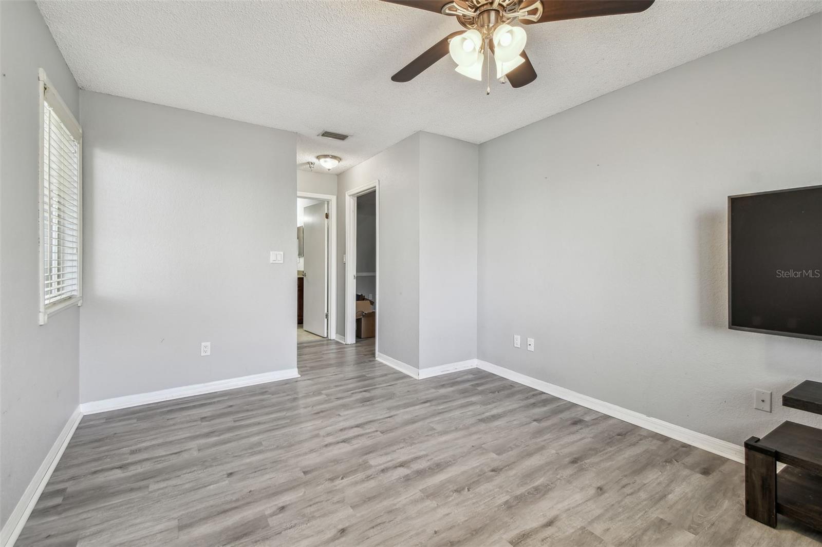 Image 17 of 36 For 10263 Gandy Boulevard N 2014