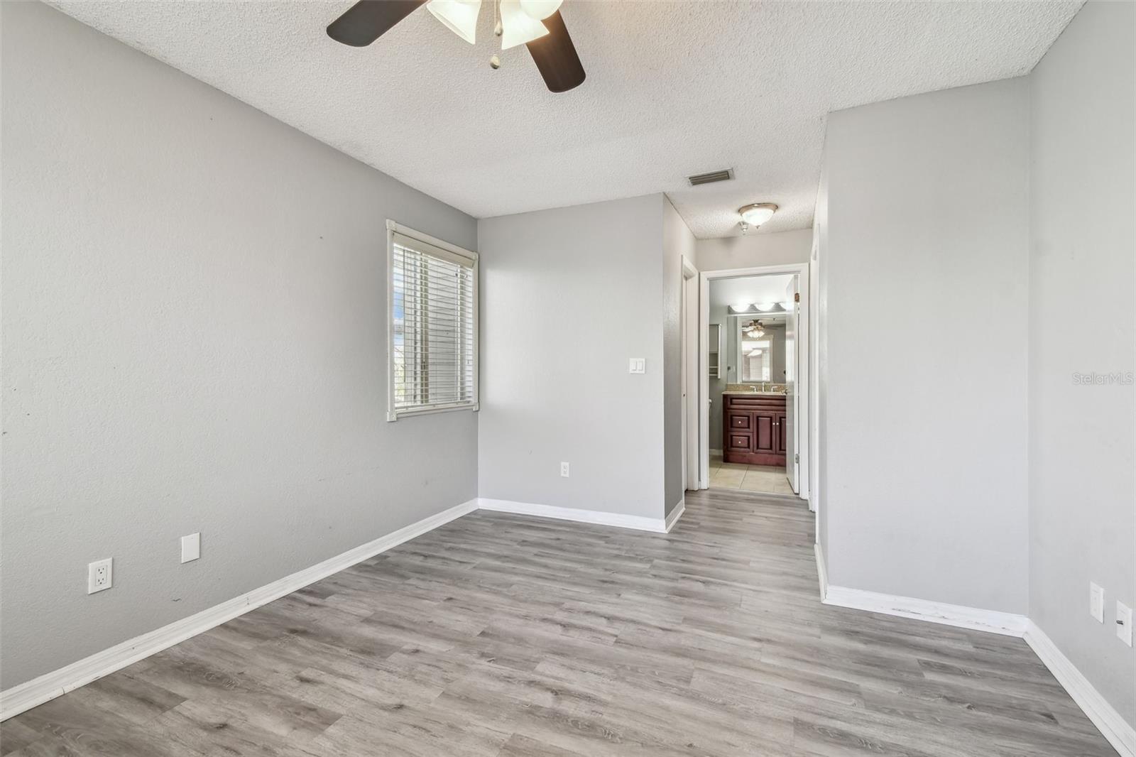 Image 18 of 36 For 10263 Gandy Boulevard N 2014