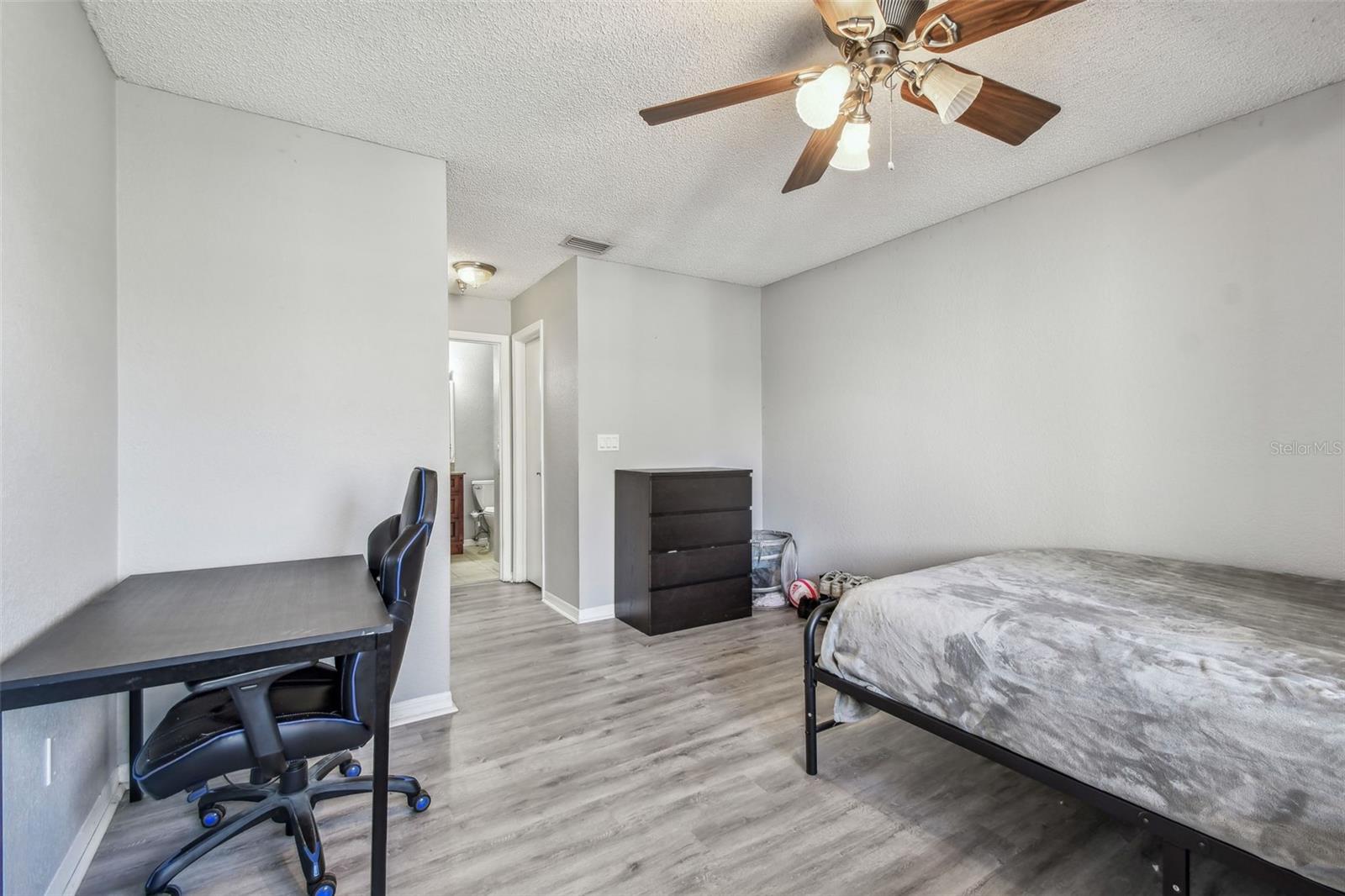 Image 24 of 36 For 10263 Gandy Boulevard N 2014