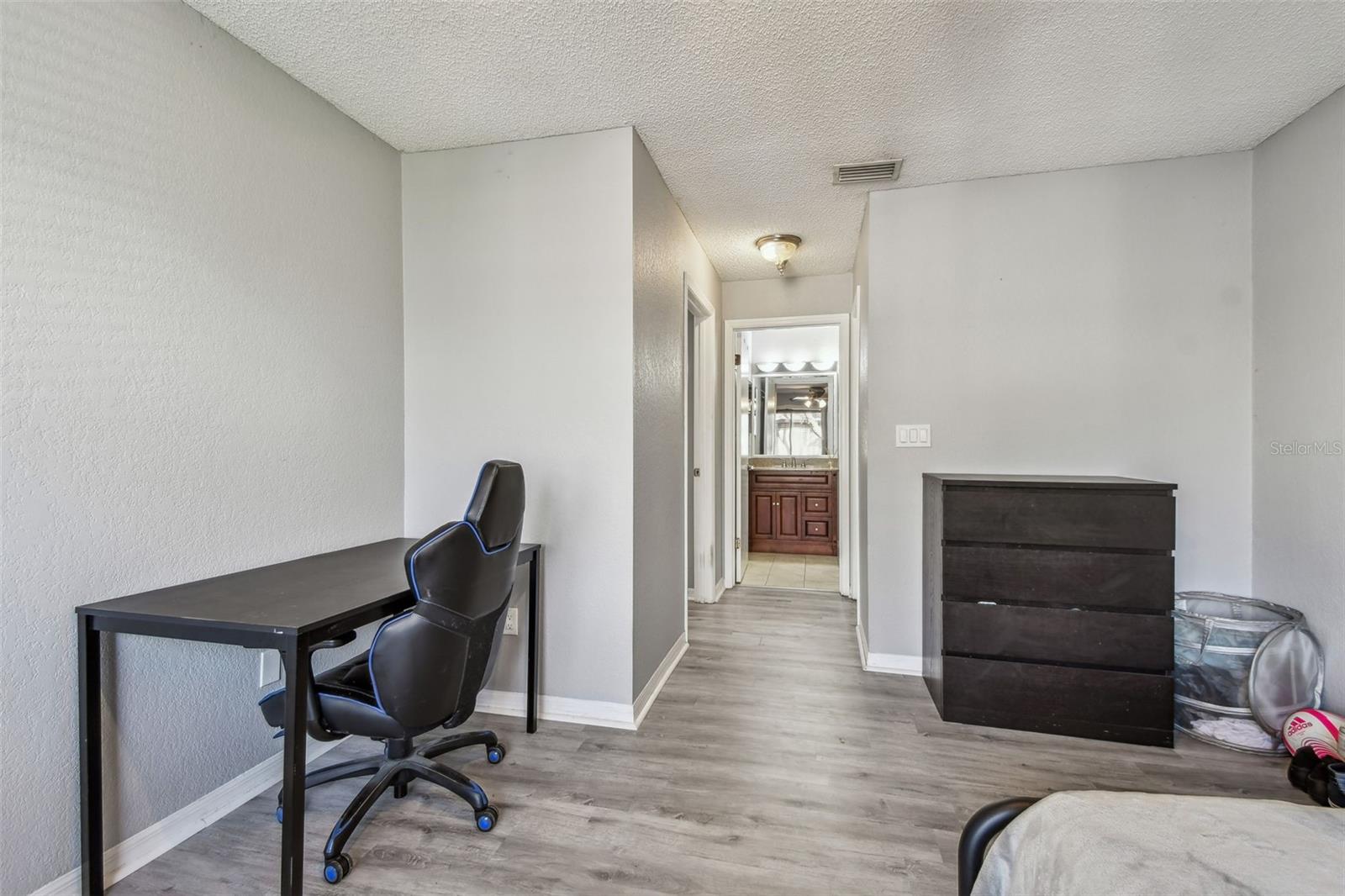 Image 25 of 36 For 10263 Gandy Boulevard N 2014