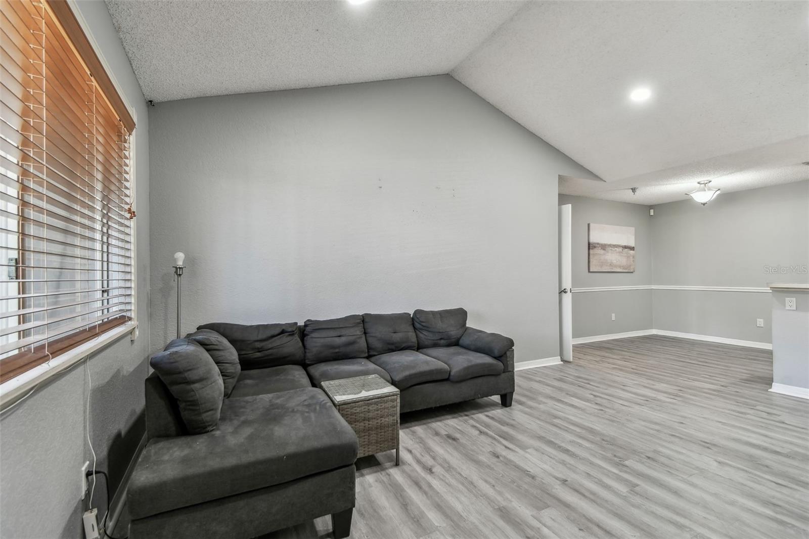 Image 5 of 36 For 10263 Gandy Boulevard N 2014