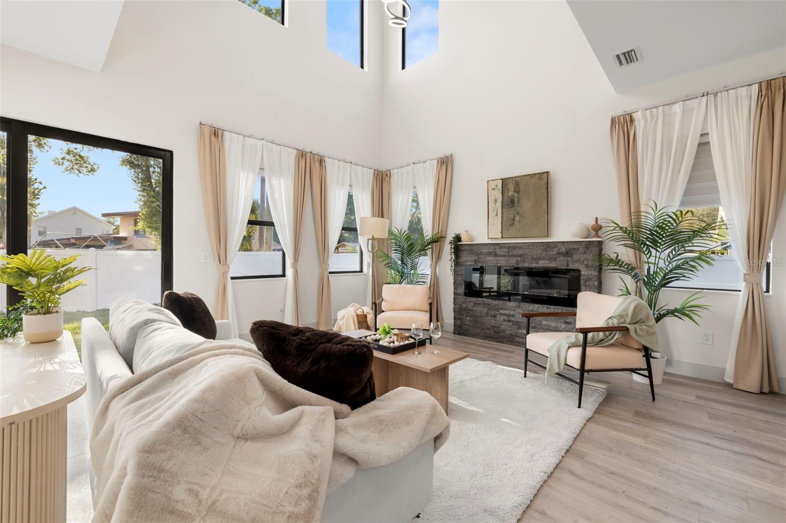 Image 12 of 50 For 1625 55th Street S