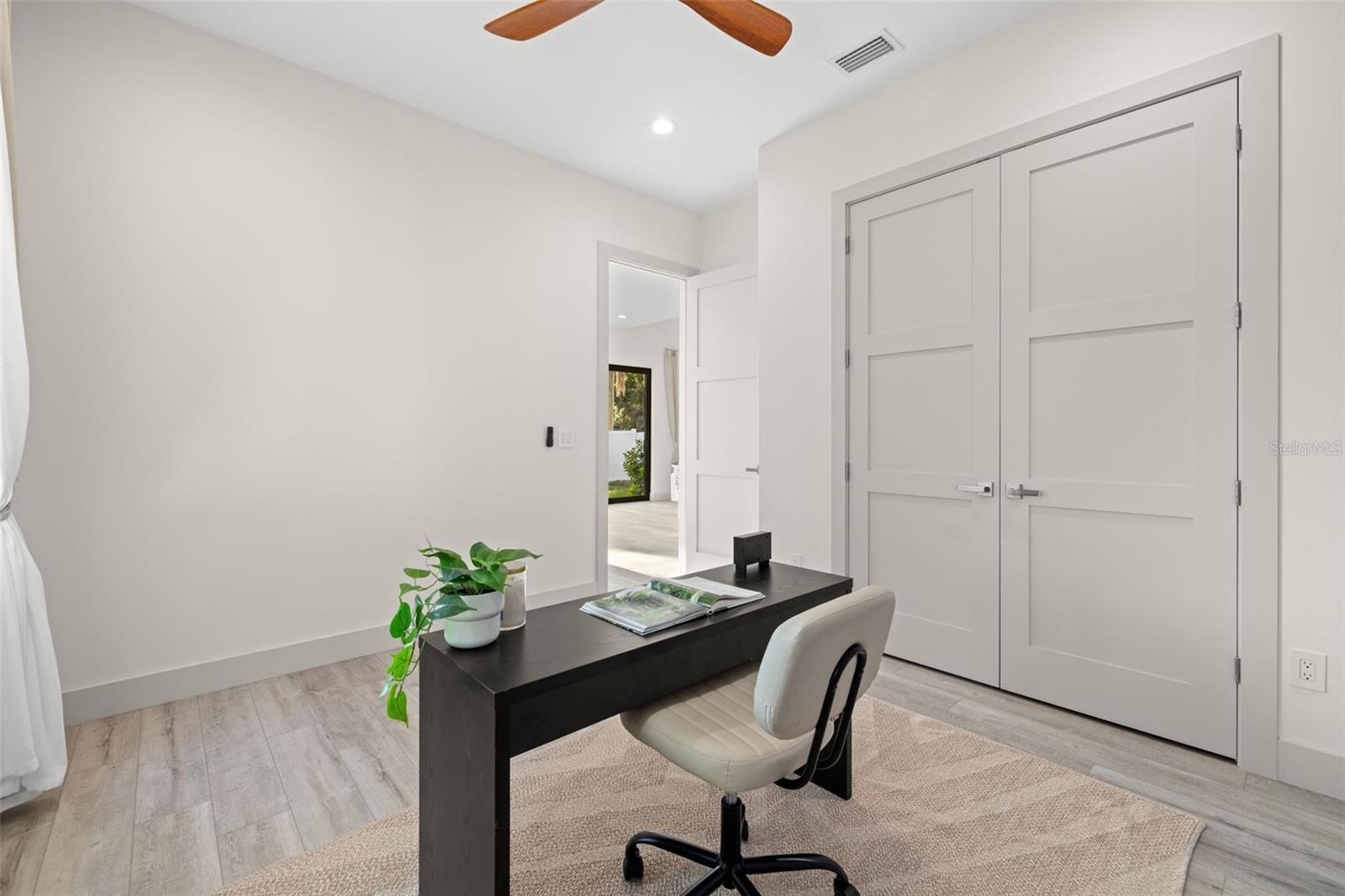 Image 20 of 50 For 1625 55th Street S