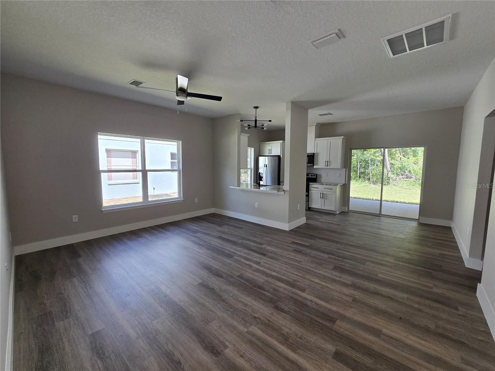 Image 4 of 20 For 7435 Mead Drive