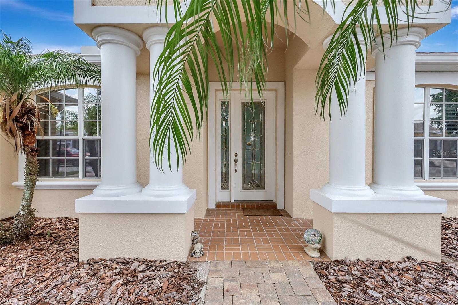 Image 4 of 72 For 10734 Banfield Drive