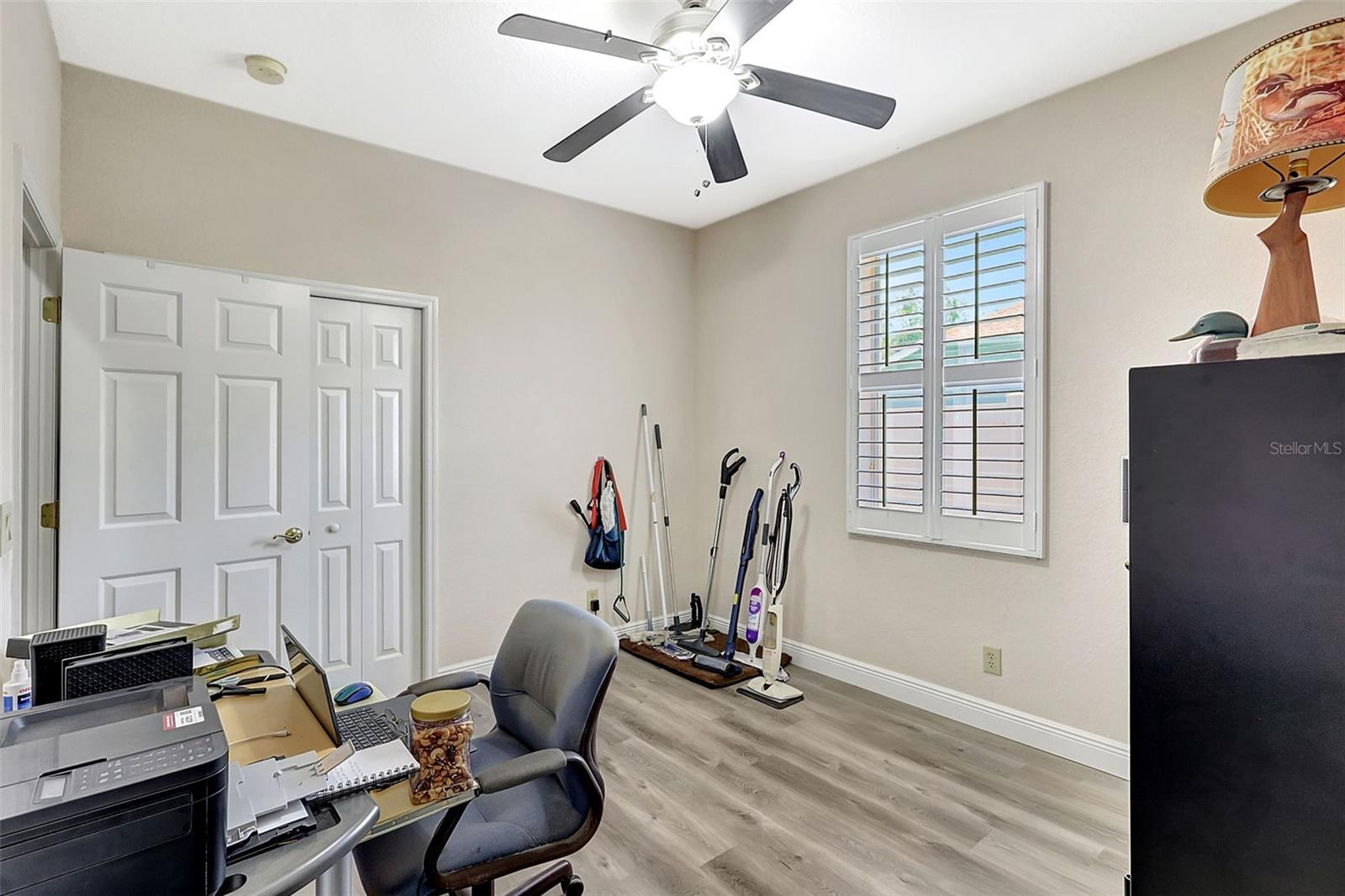 Image 40 of 72 For 10734 Banfield Drive