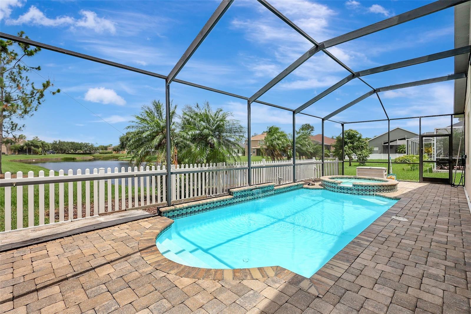 Image 42 of 72 For 10734 Banfield Drive