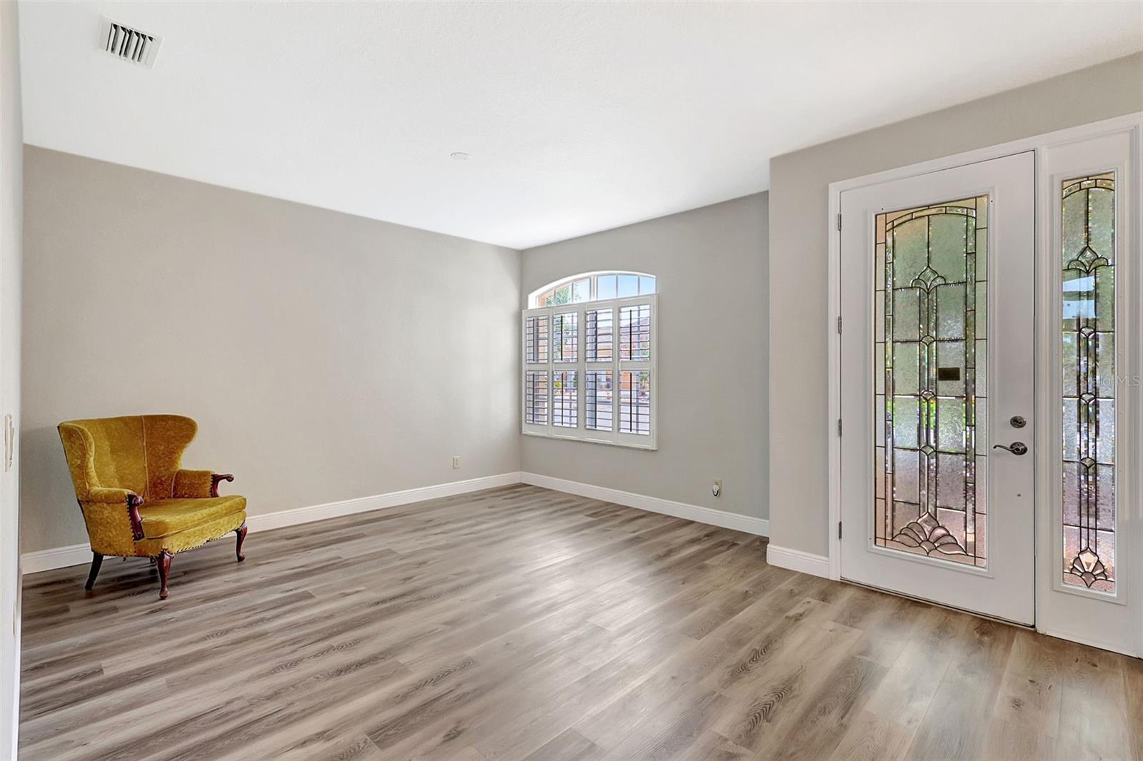 Image 6 of 72 For 10734 Banfield Drive