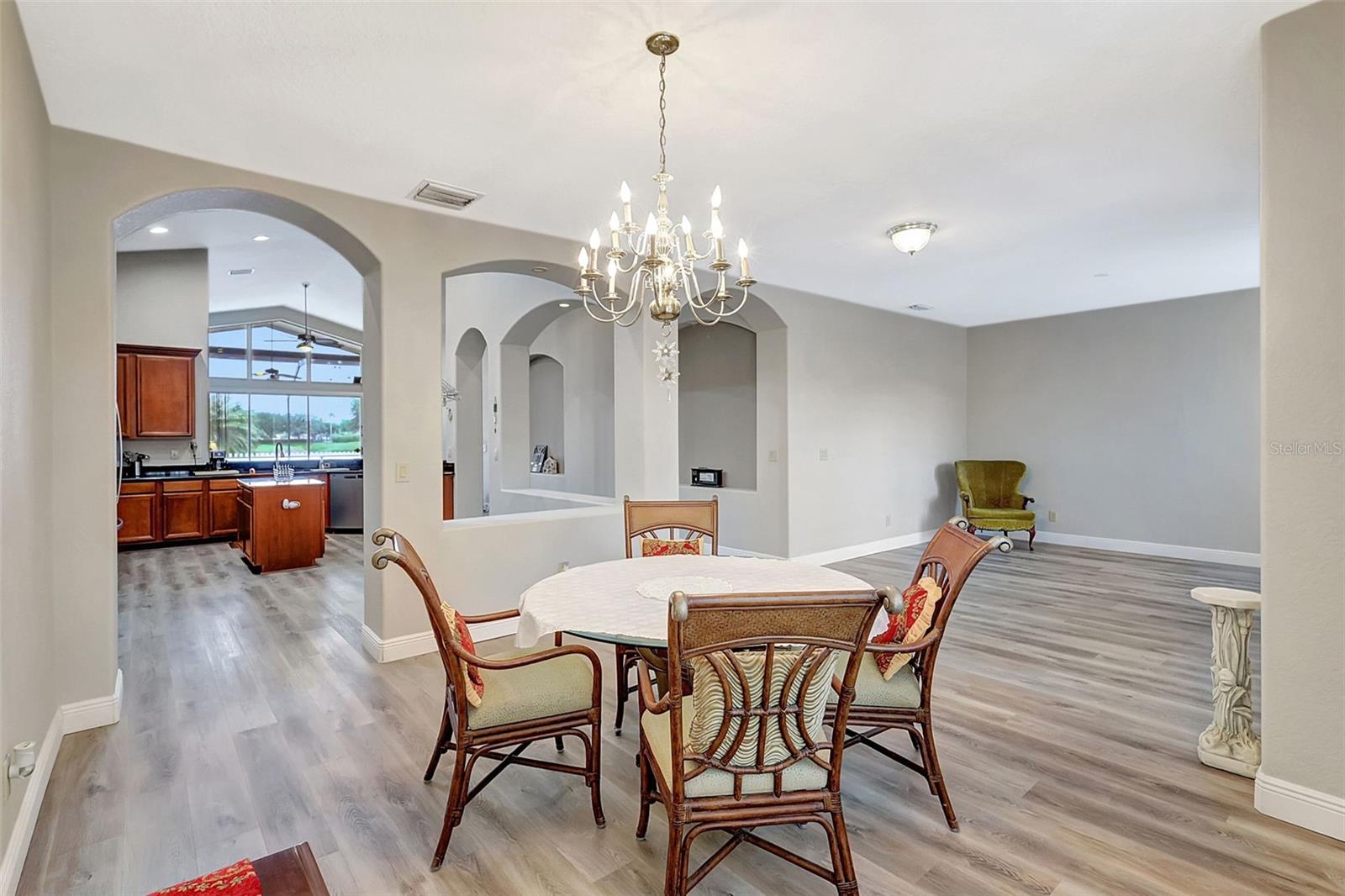 Image 9 of 72 For 10734 Banfield Drive