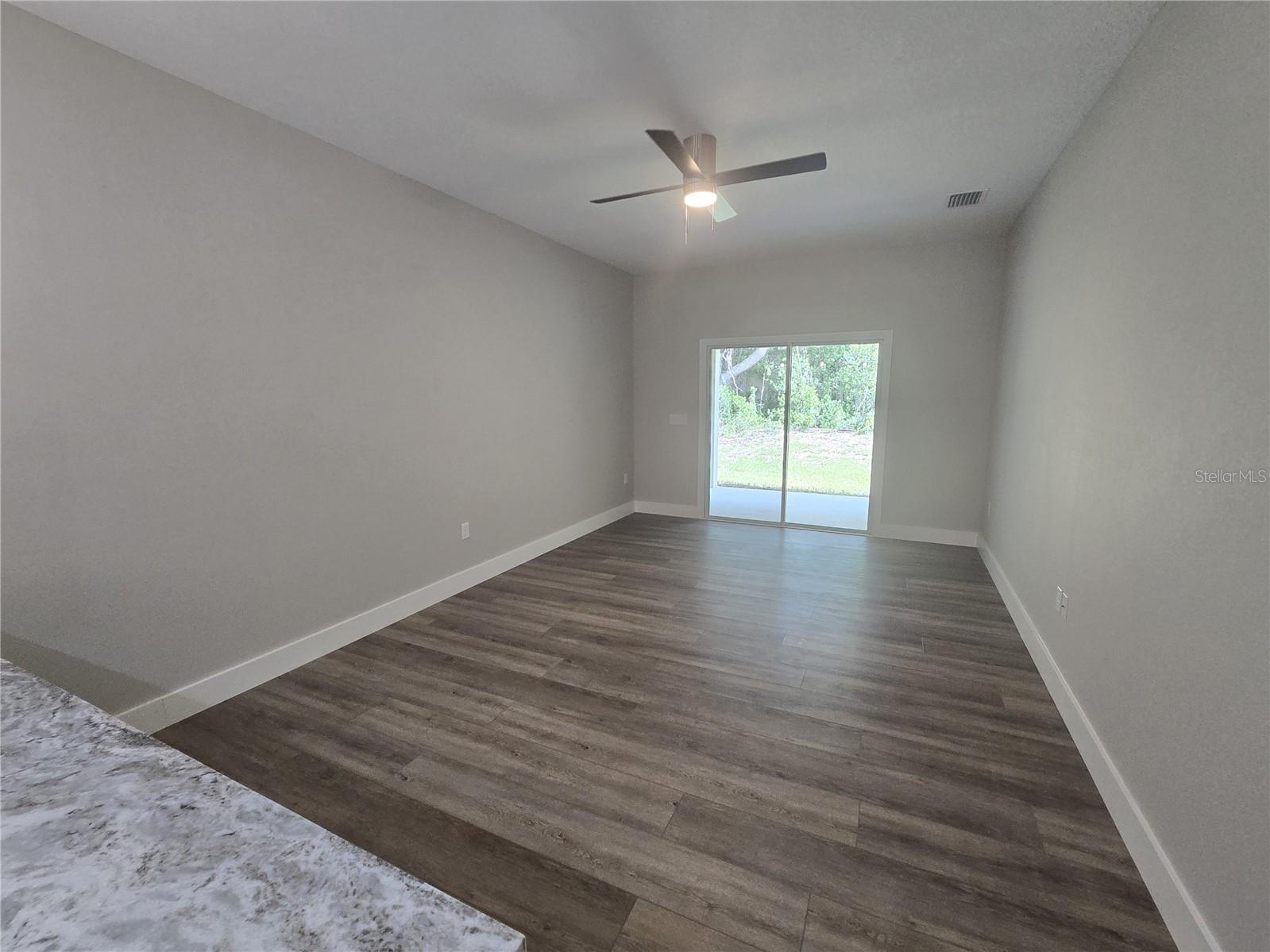Image 4 of 23 For 7493 Canterbury Street