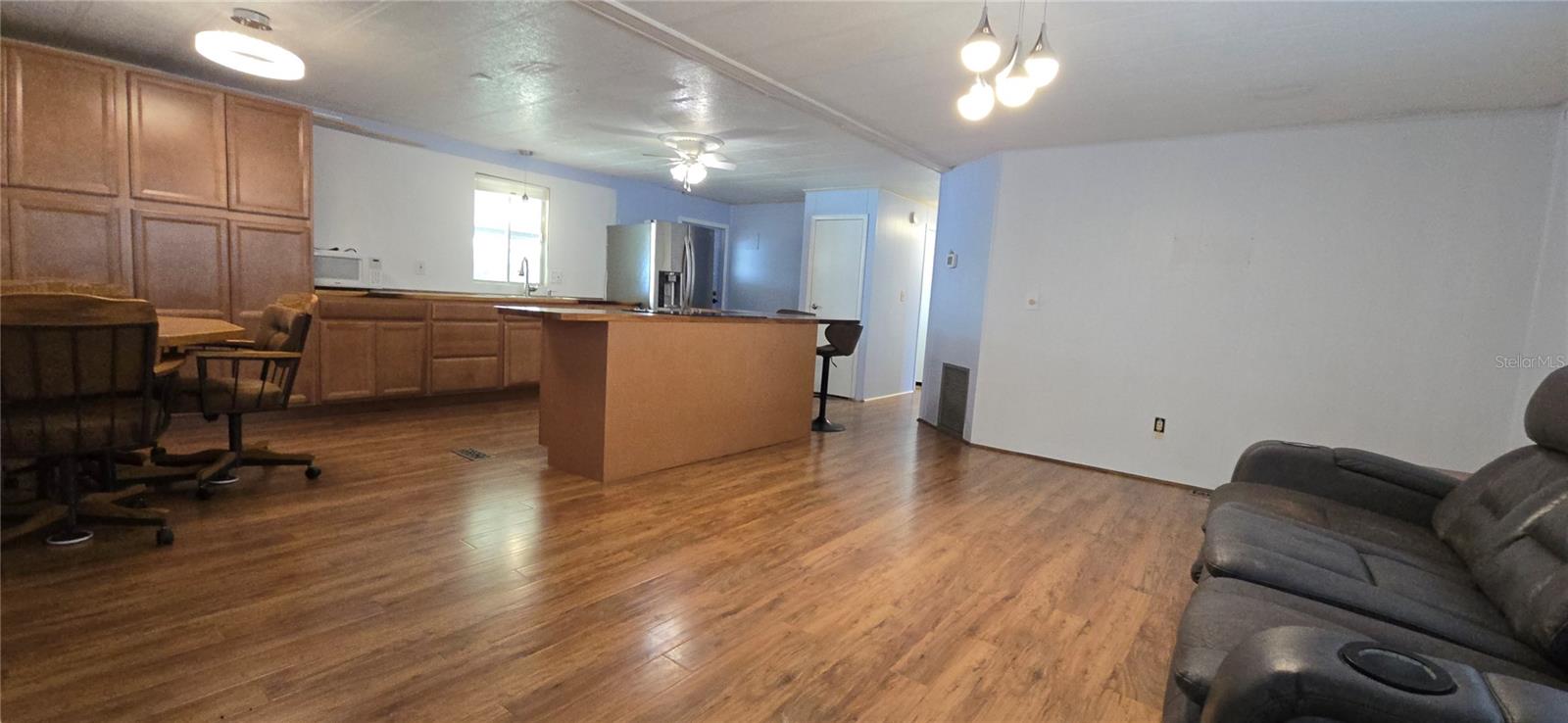 Image 18 of 52 For 2021 Speck Drive