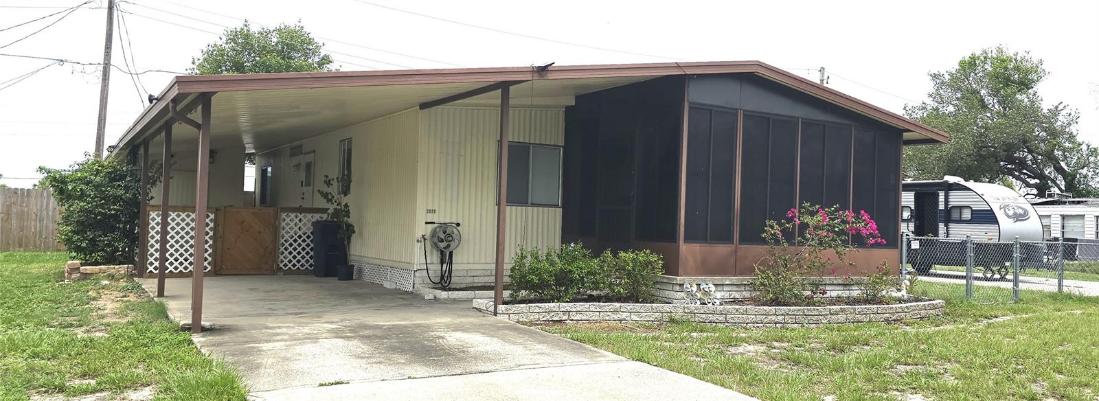 Image 2 of 52 For 2021 Speck Drive