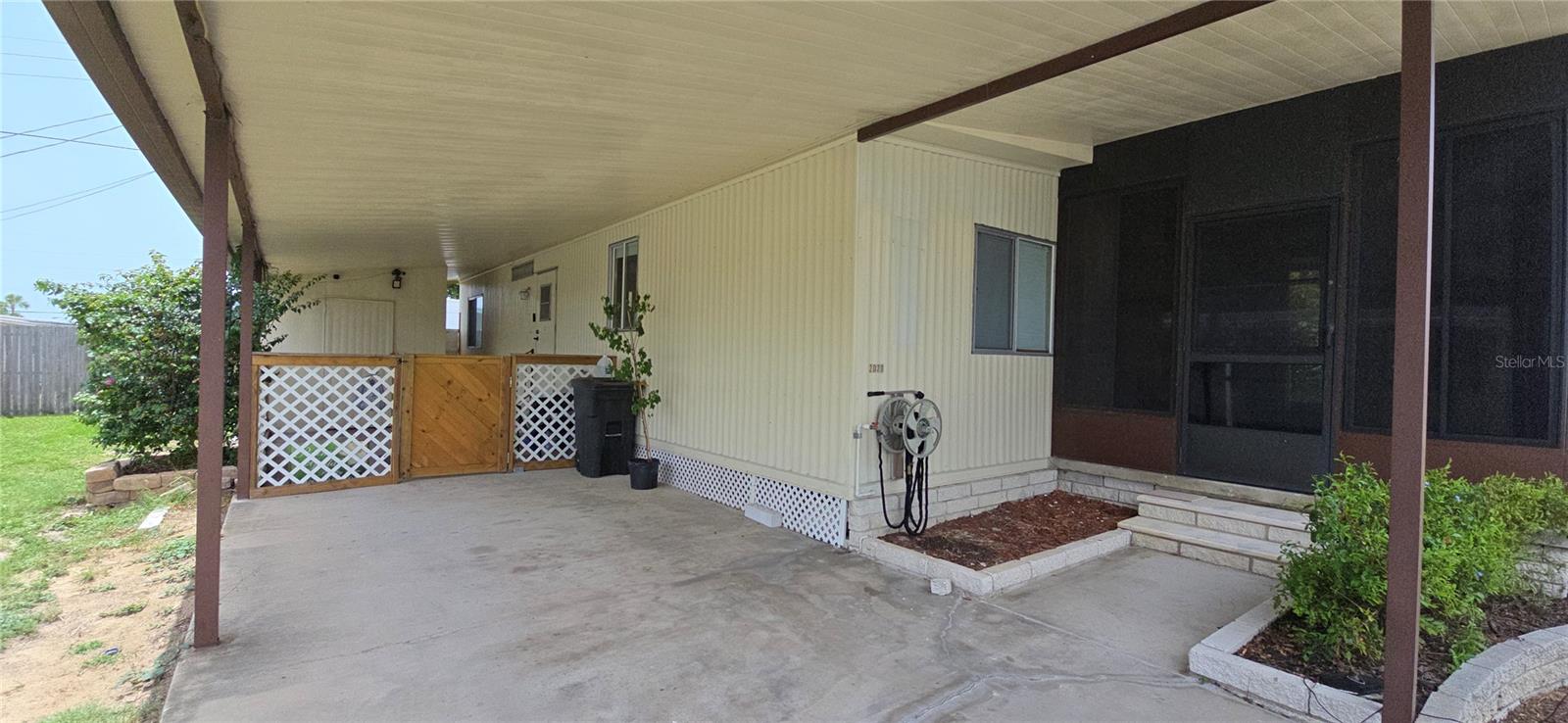 Image 3 of 52 For 2021 Speck Drive