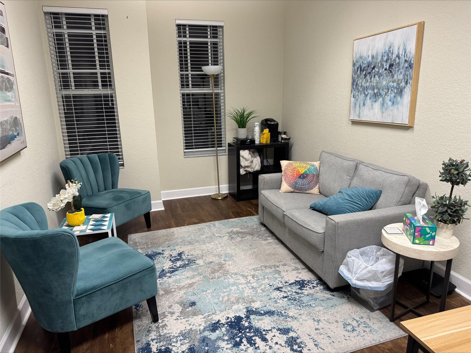 Image 27 of 36 For 611 Bay Street